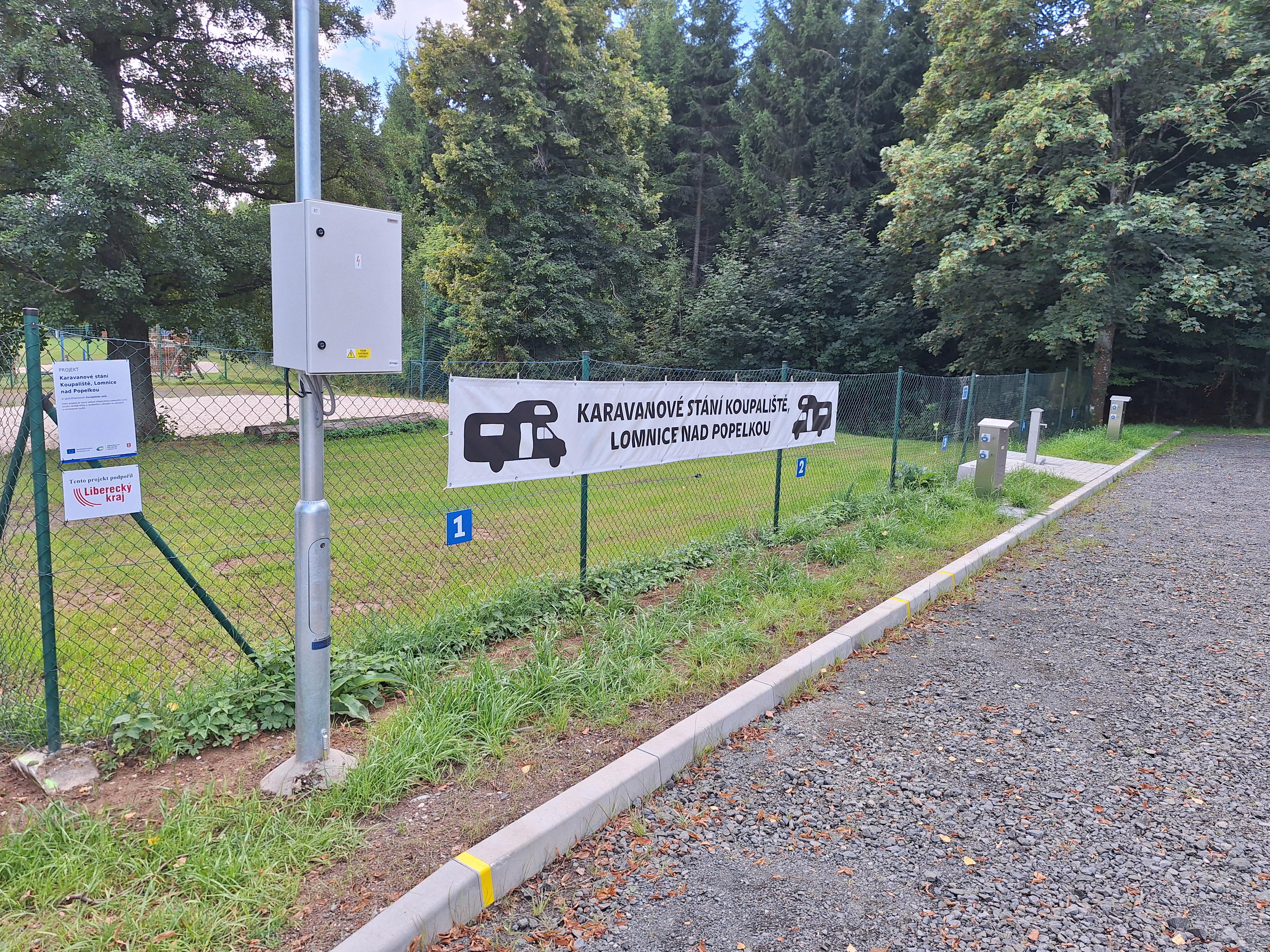 Karavanové stání Koupaliště foto 4