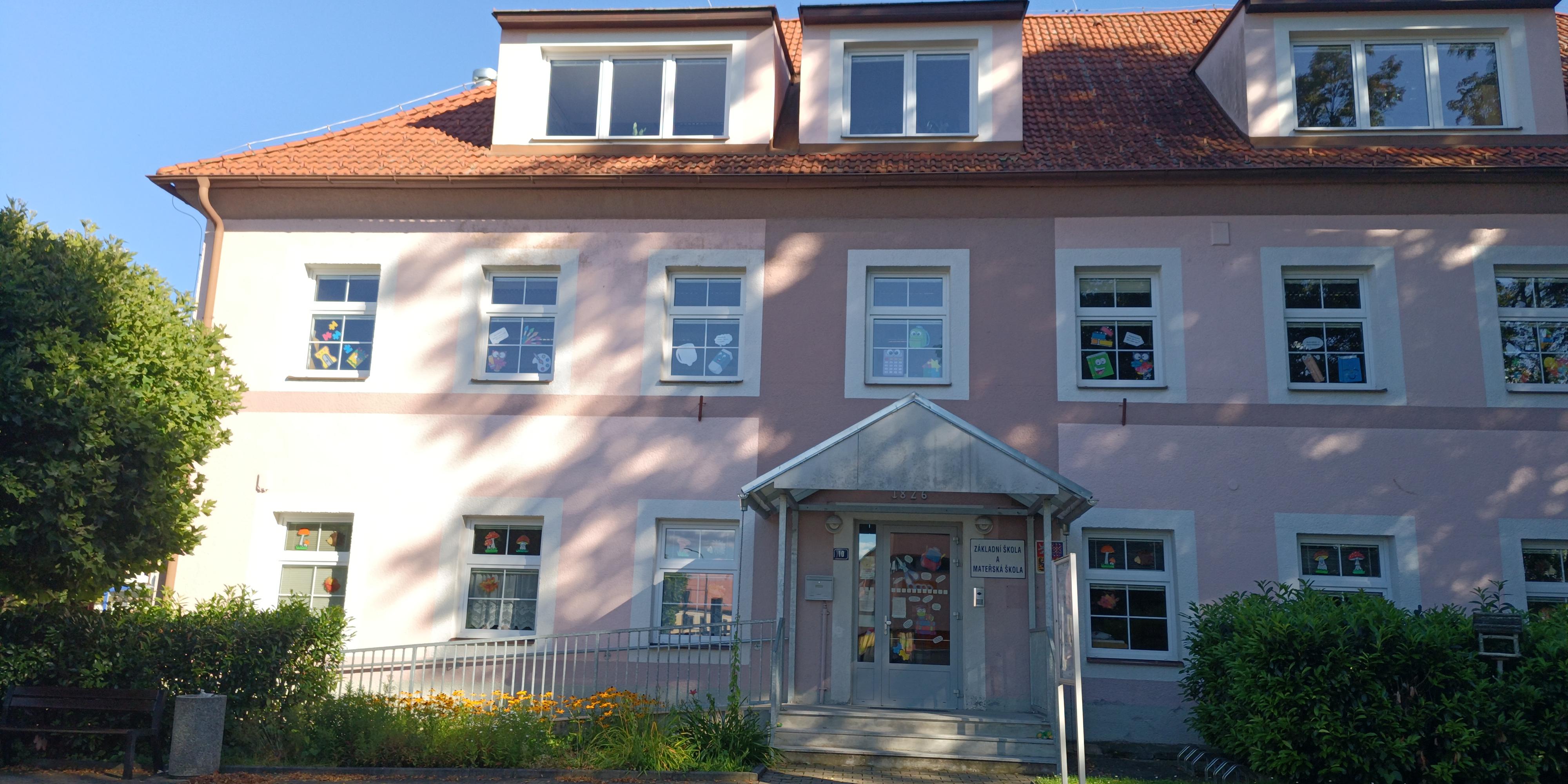 ZŠ a MŠ Střelské Hoštice