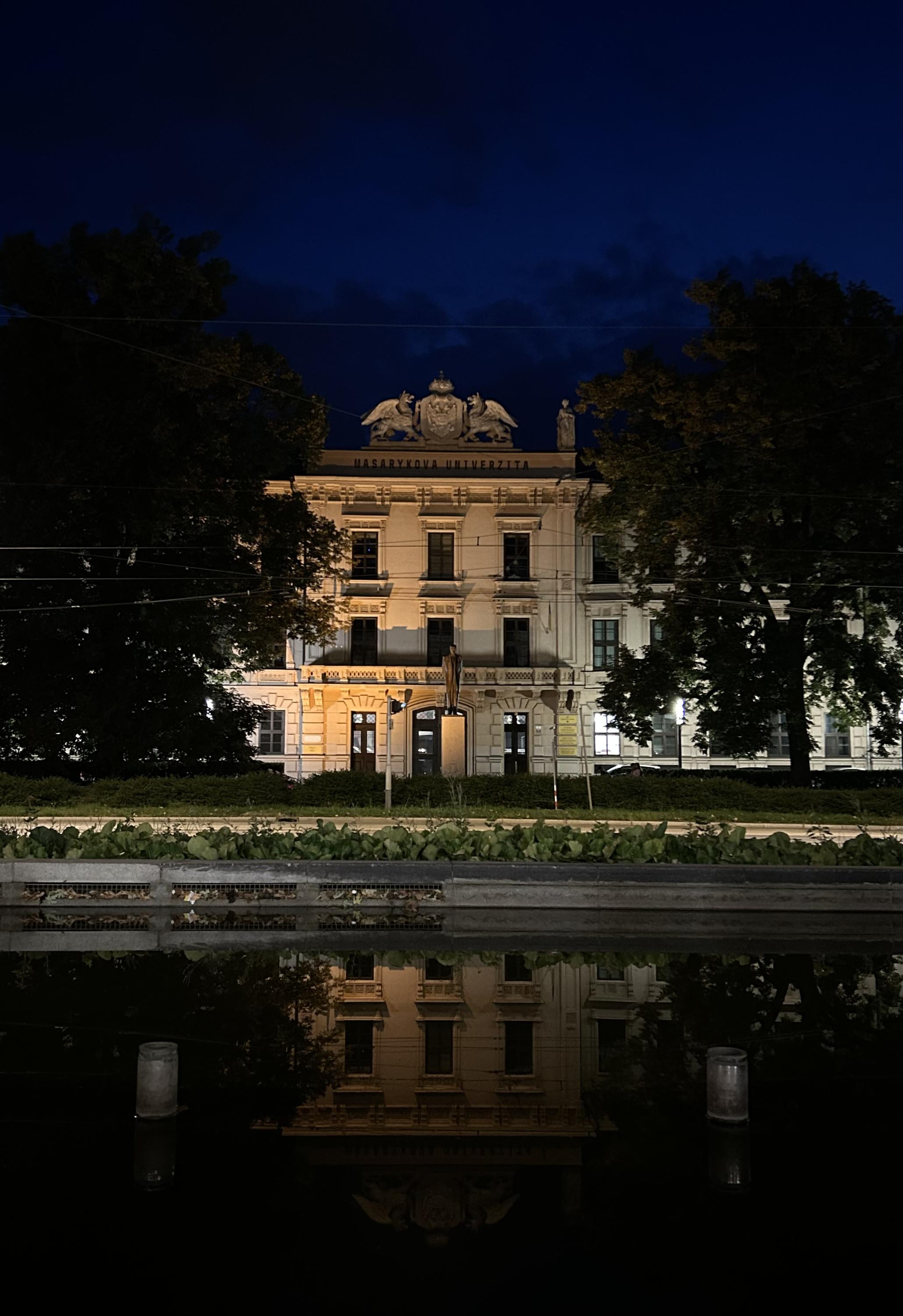 Stomatologická klinika Lékařské fakulty Masarykovy univerzity foto 2