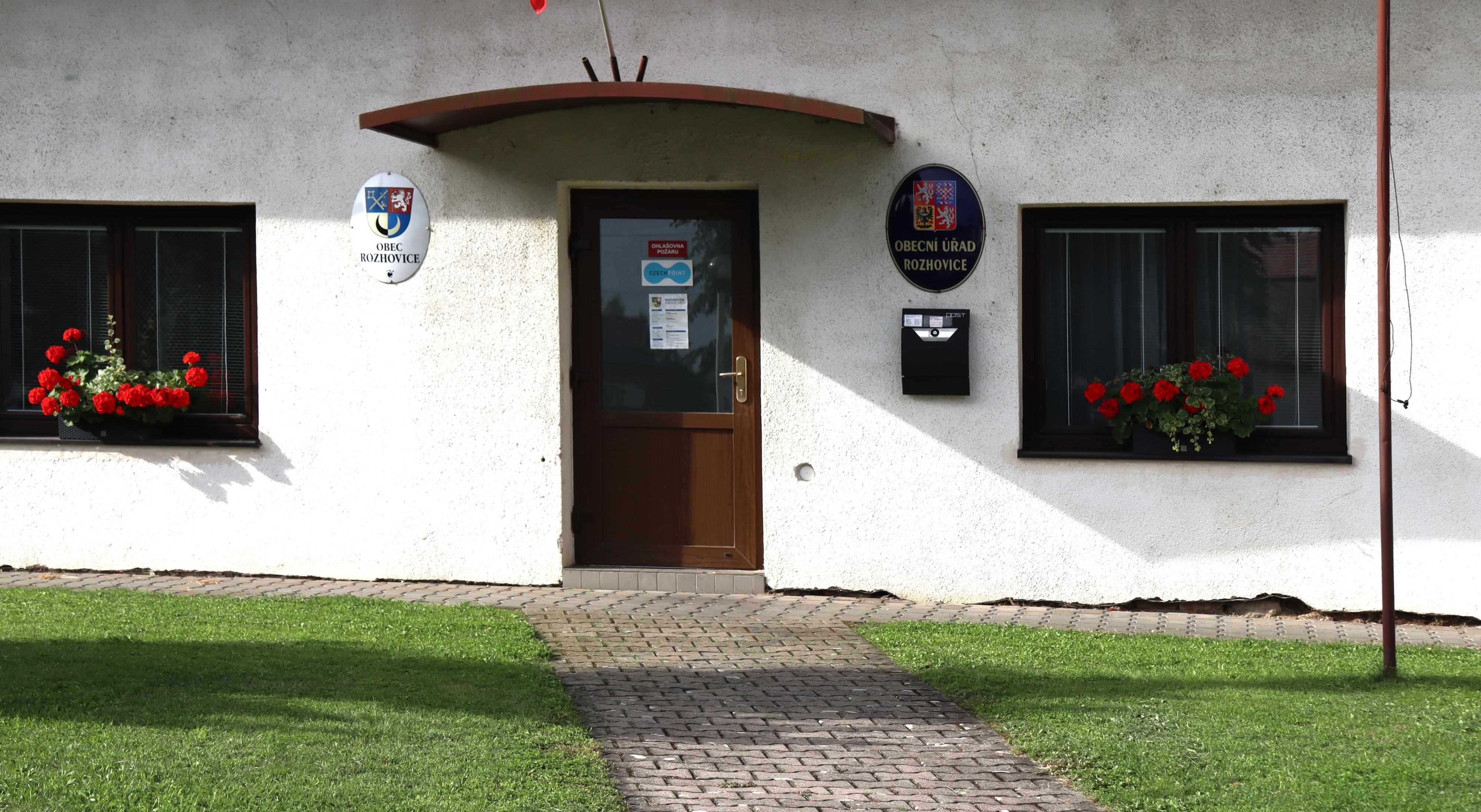 Rozhovice - obecní úřad foto 4
