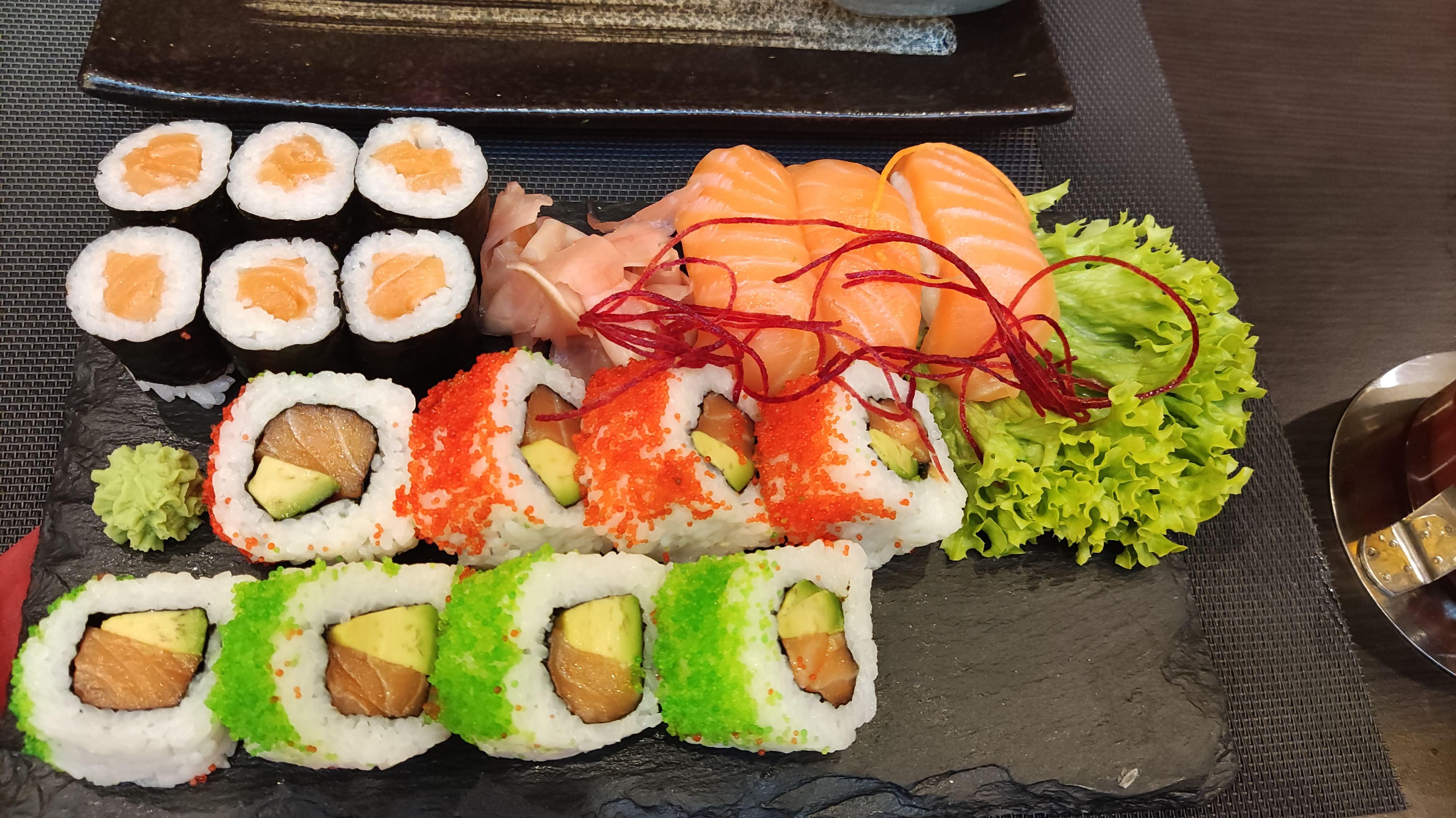 LOUIS ASIAN Restaurace Sushi Bar foto 5