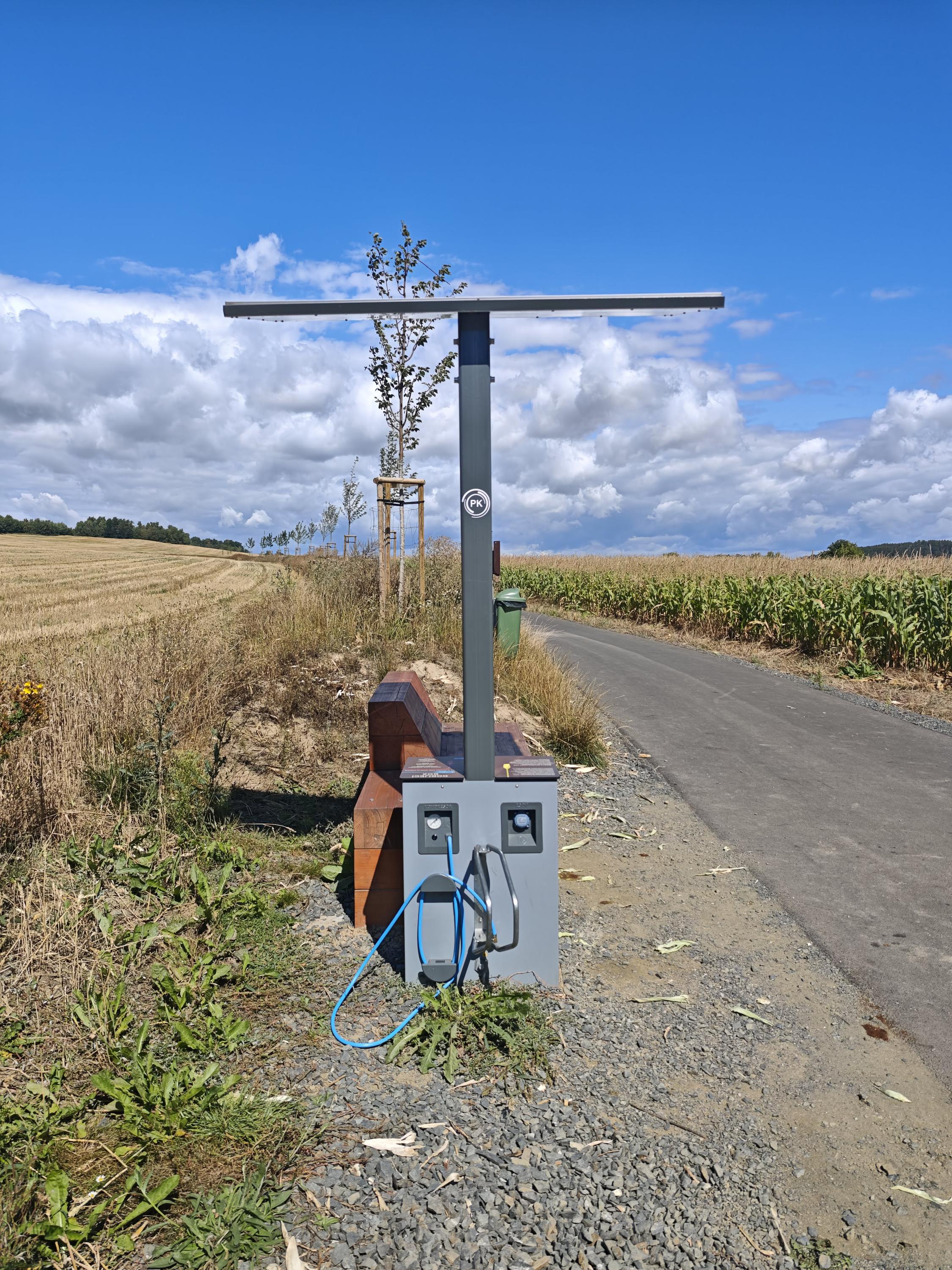 Nabíjecí stanice pro elektrokola Mlýnec foto 4