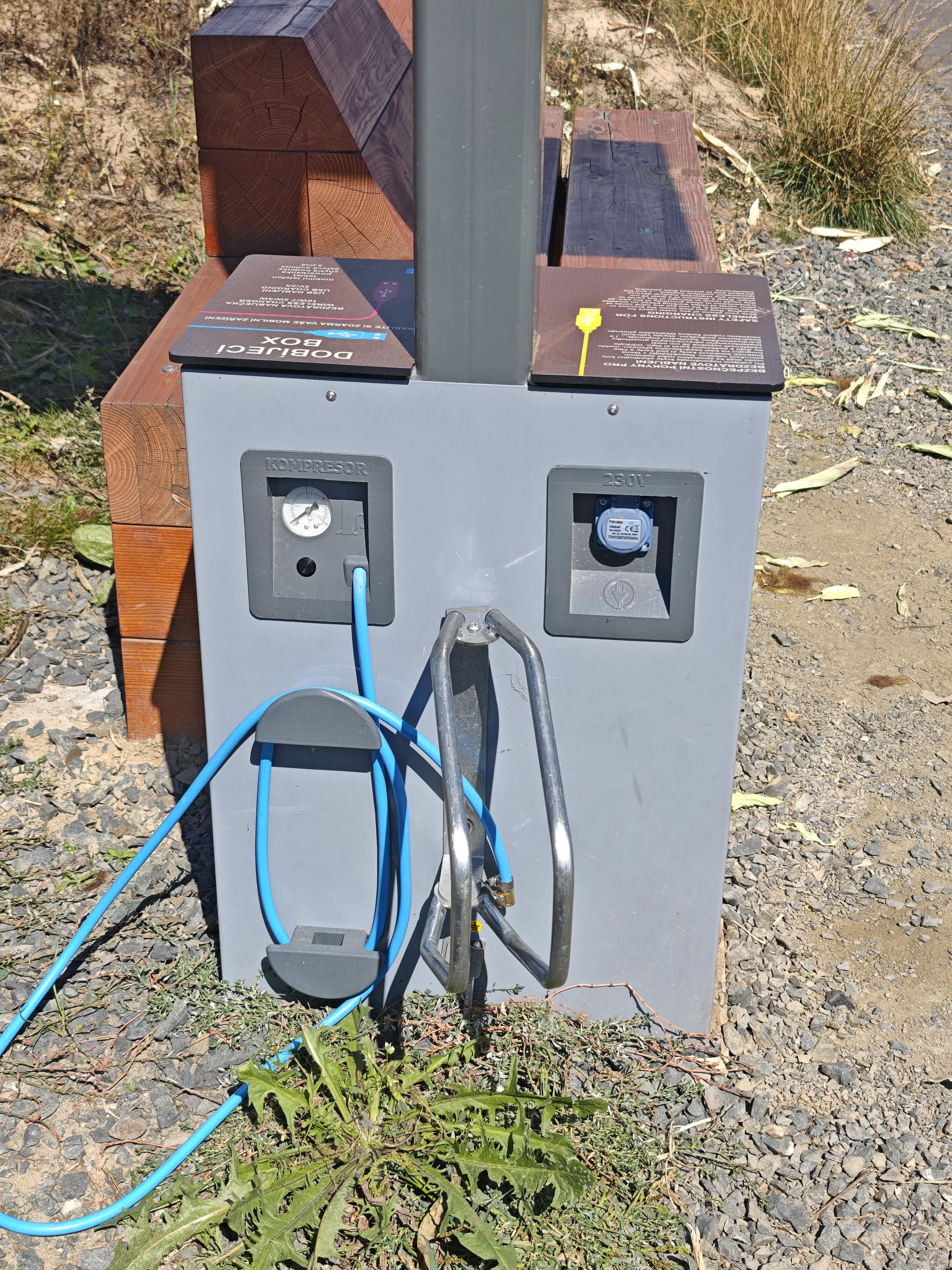 Nabíjecí stanice pro elektrokola Mlýnec foto 5