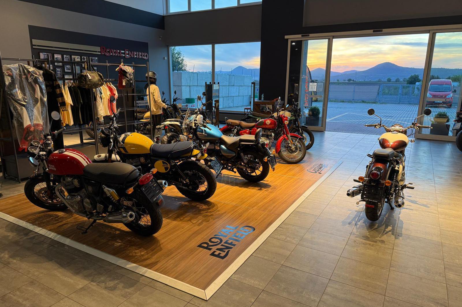 ROYAL ENFIELD Terezín