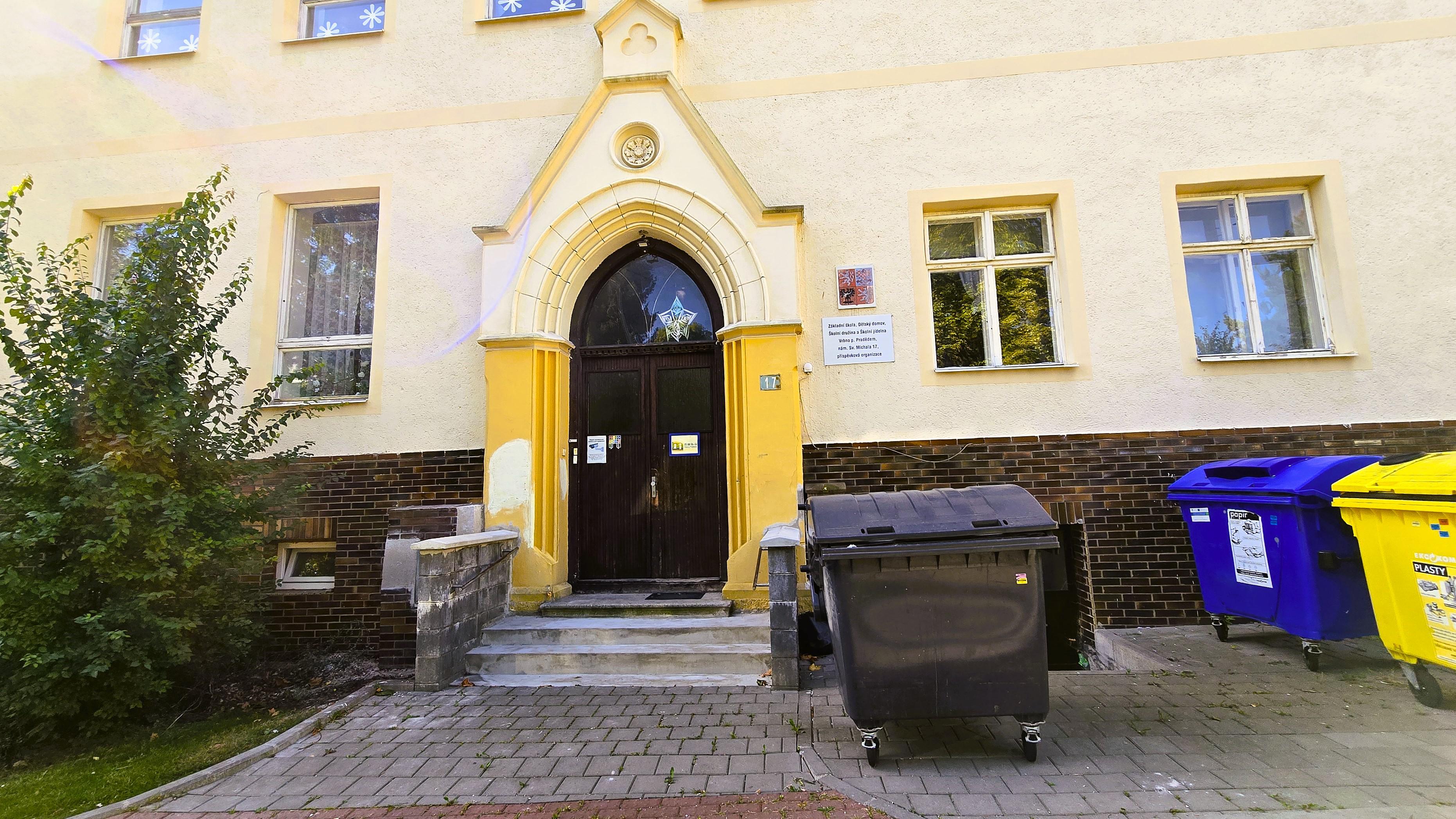 ZŠ, Dětský domov, Školní družina a Školní jídelna, Vrbno pod Pradědem