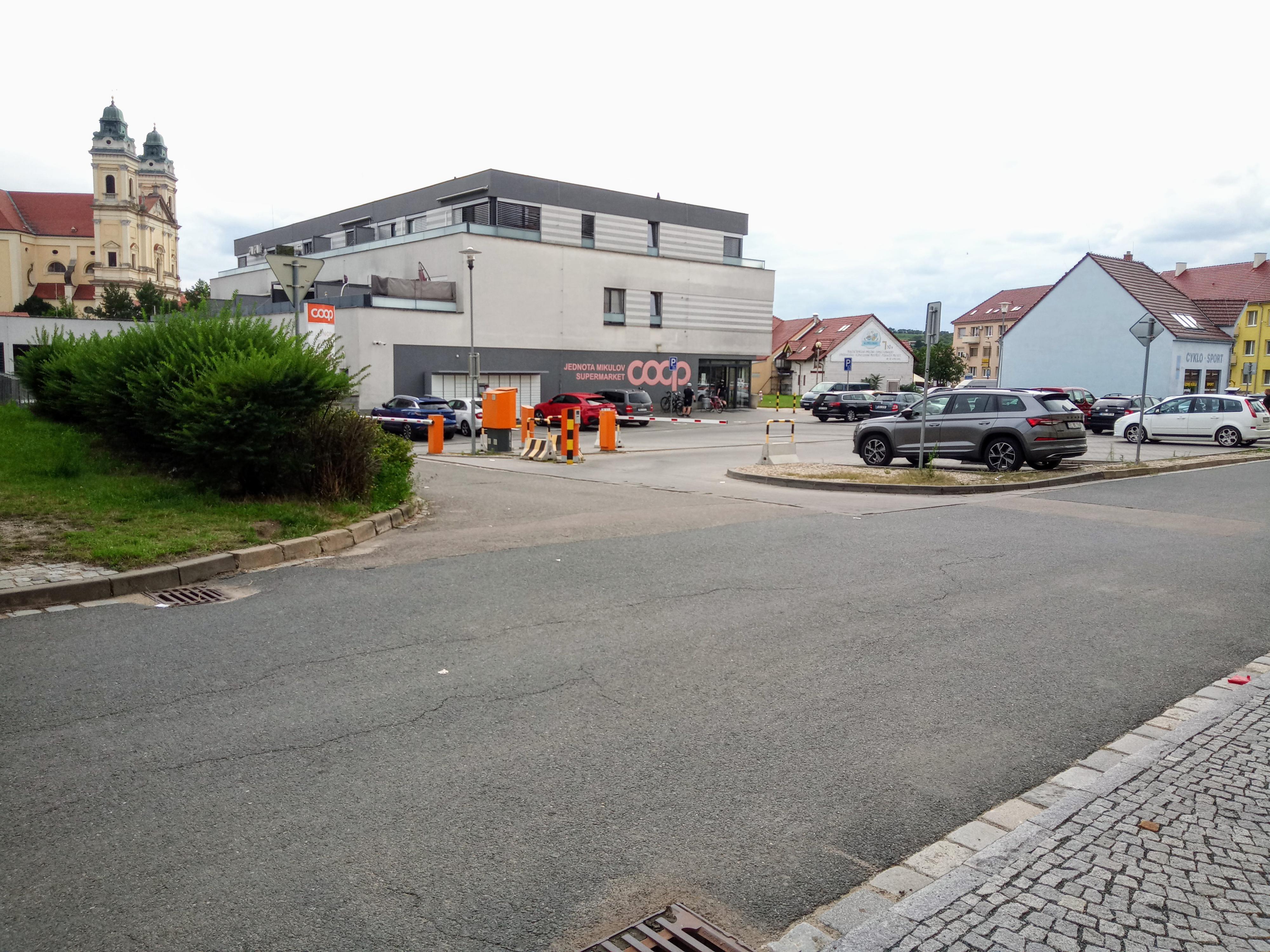 COOP - Jednota, spotřební družstvo v Mikulově foto 5