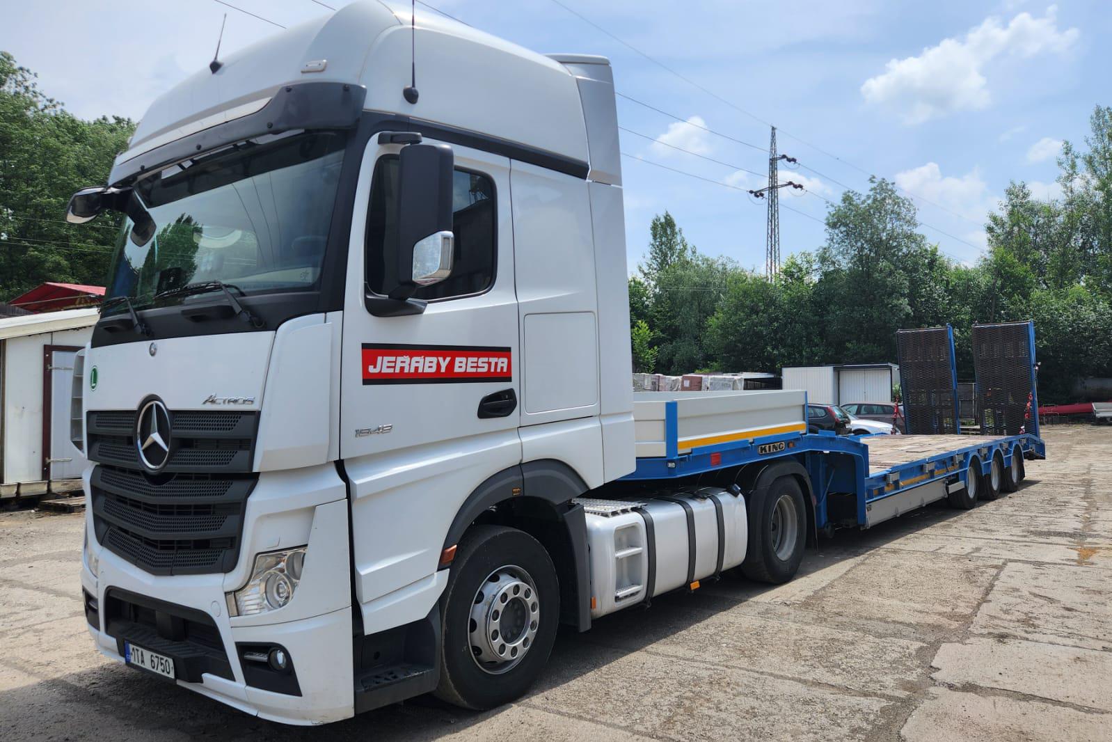 Přeprava stavebních strojů a materiálu