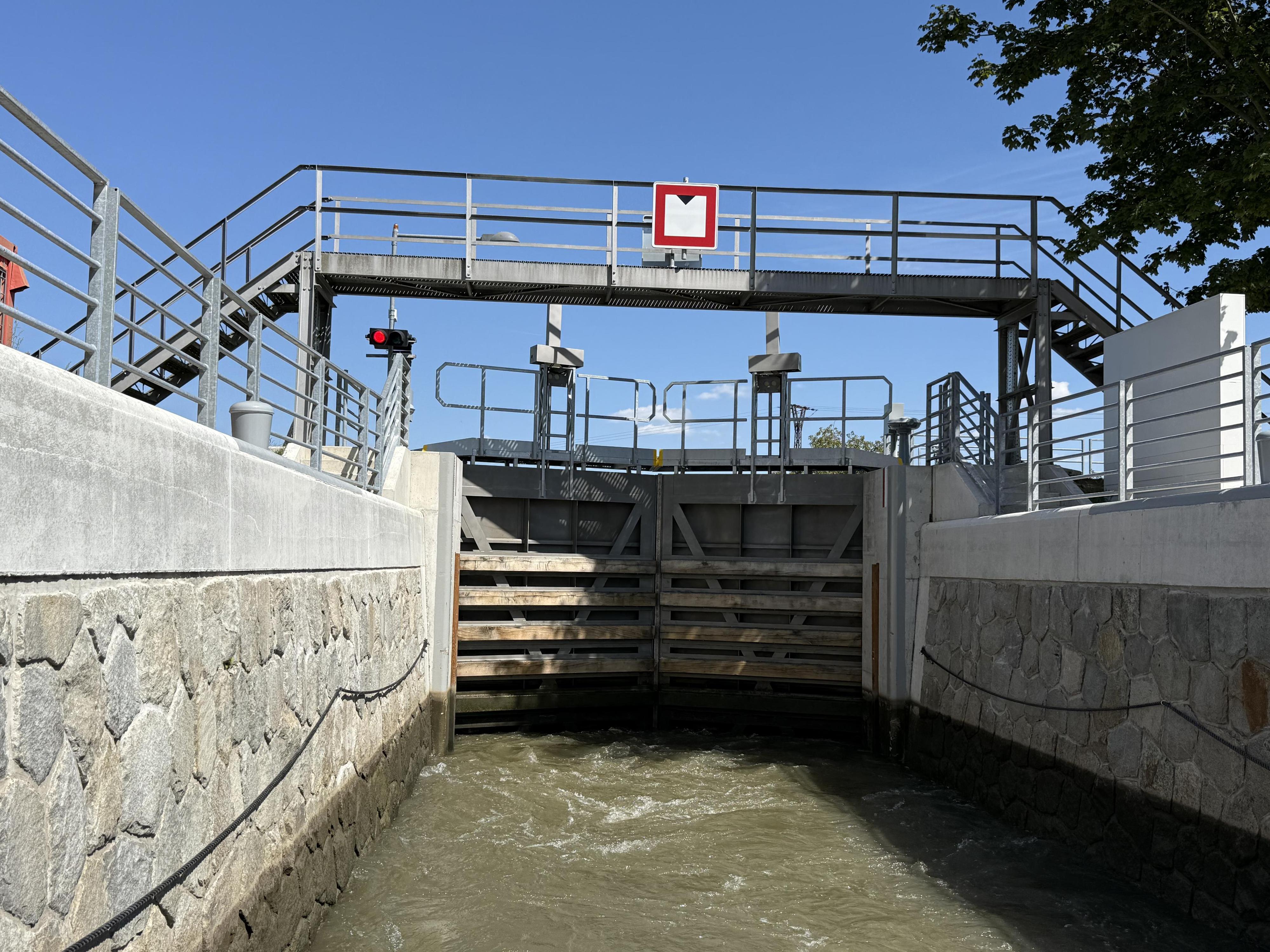 Plavební komora Veselí nad Moravou foto 6