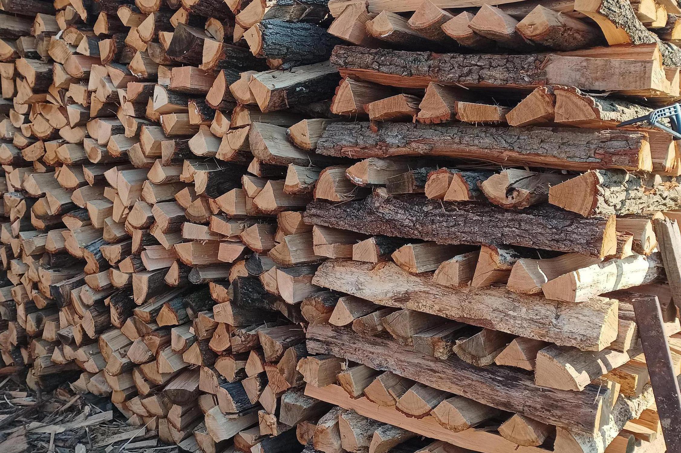 Palivové dřevo Le&Va