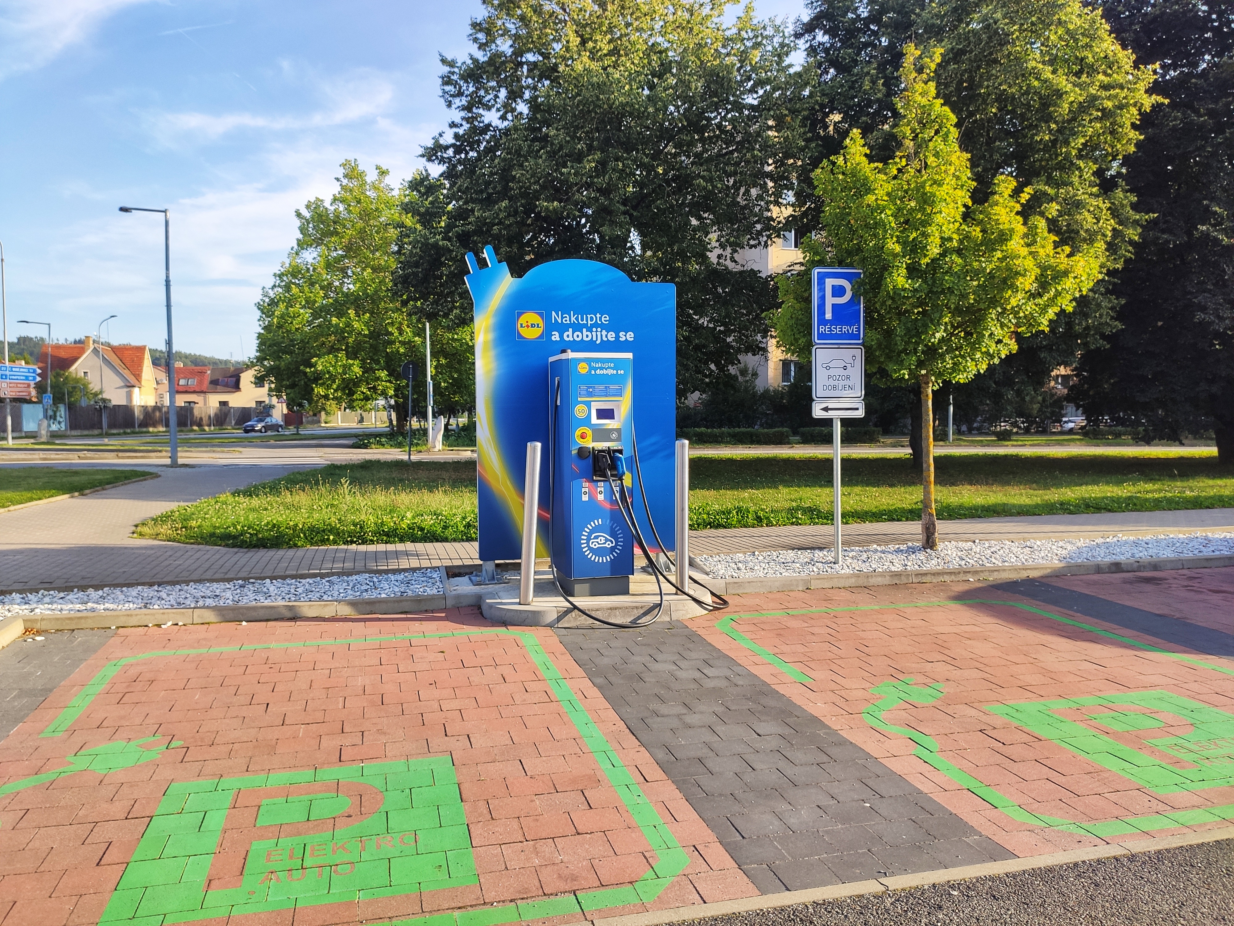 Nabíjecí stanice Lidl