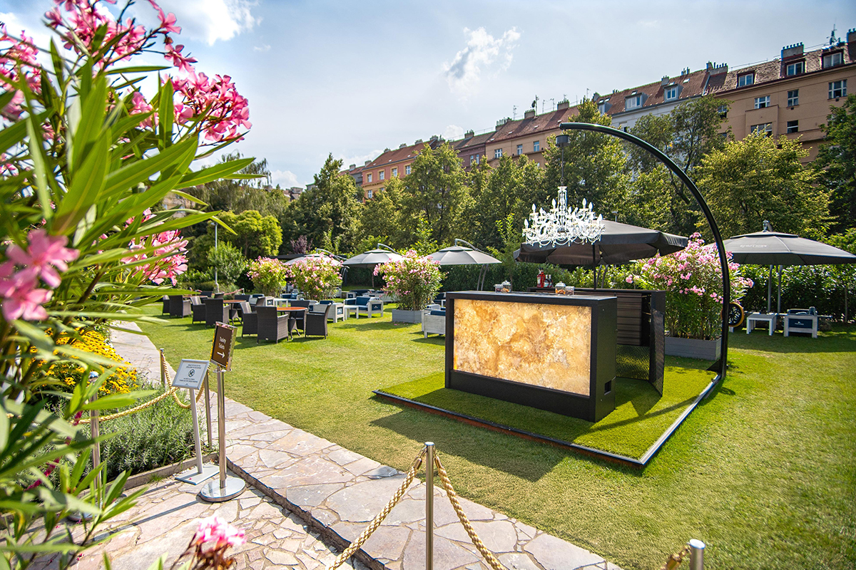 Zahradní restaurace MIMINOO