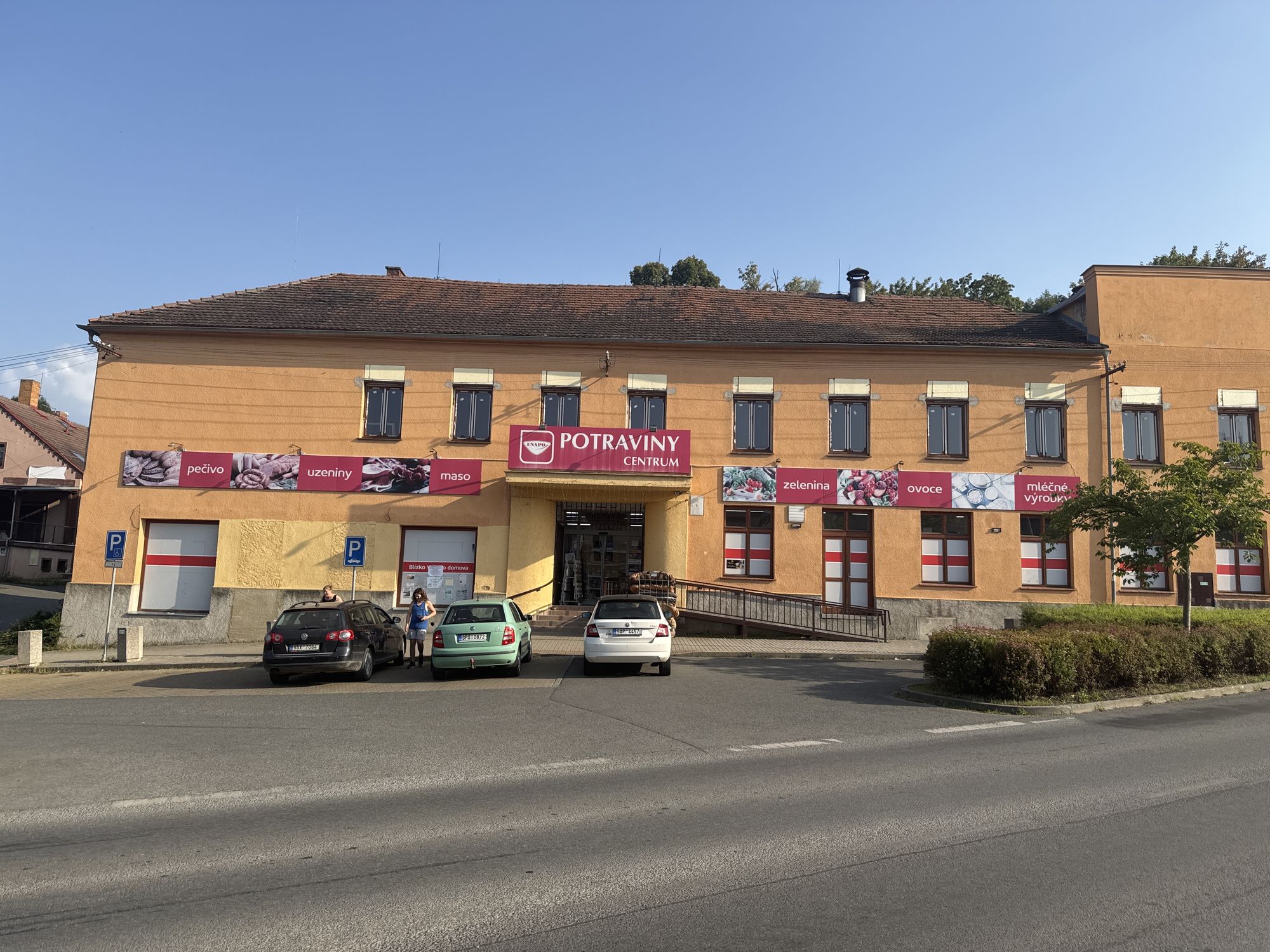 Potraviny centrum foto 2