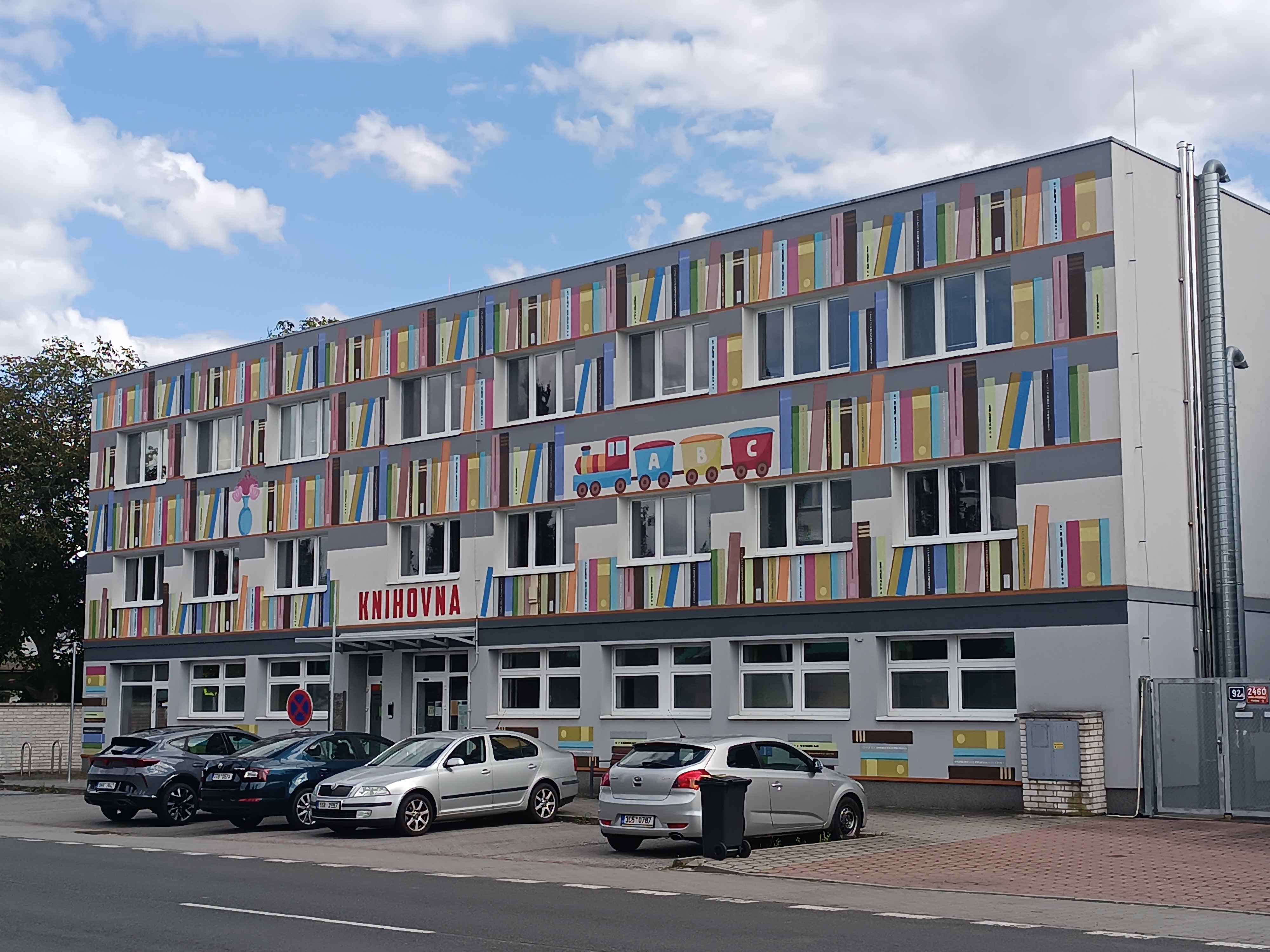 Knihovna Horní Počernice foto 2