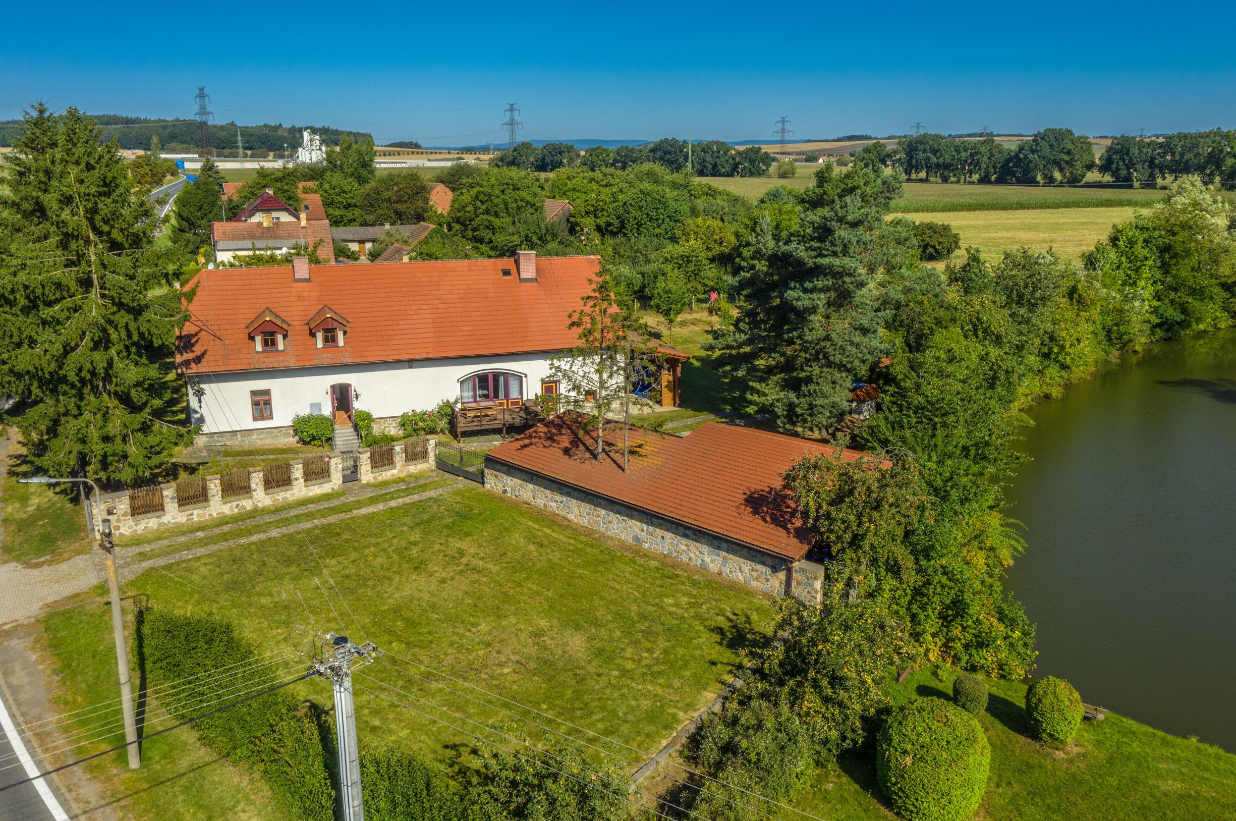 Prodej usedlosti z první republiky - Lety u Písku