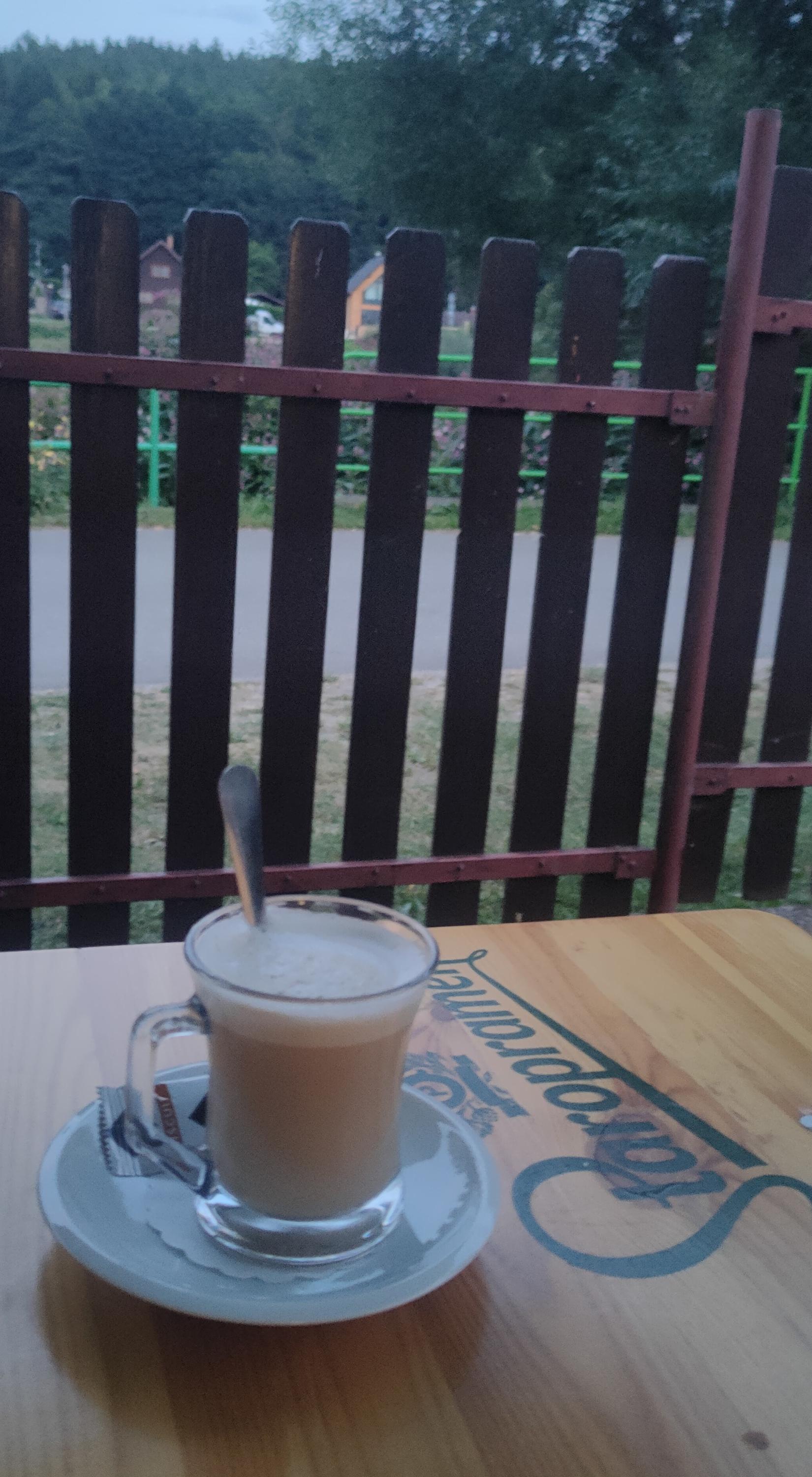 Občerstvení pod hradem Dobronice foto 6