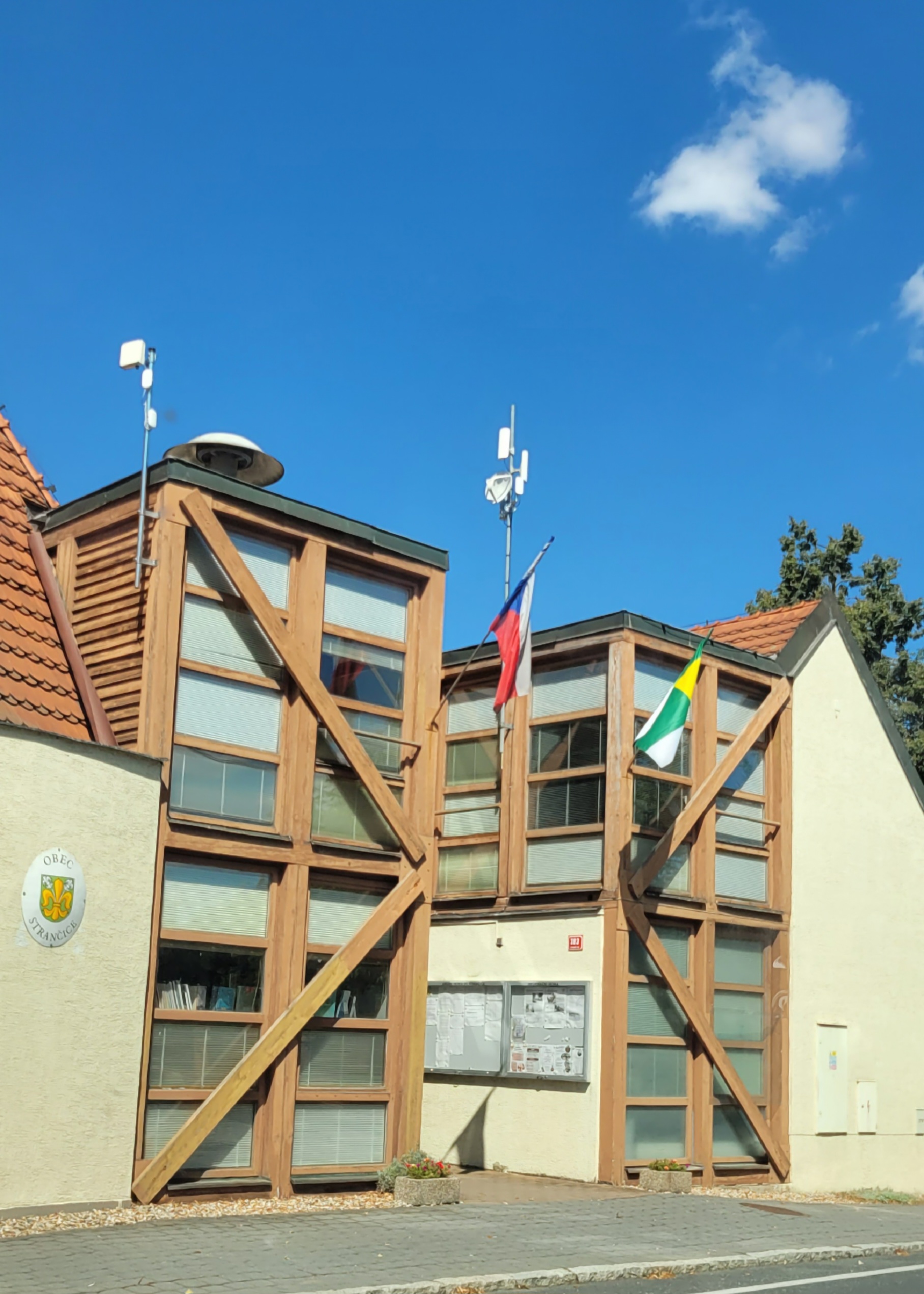 Strančice - obecní úřad foto 4