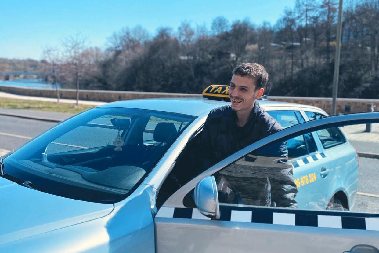 Taxislužba Jakub Chroust Taxíkno