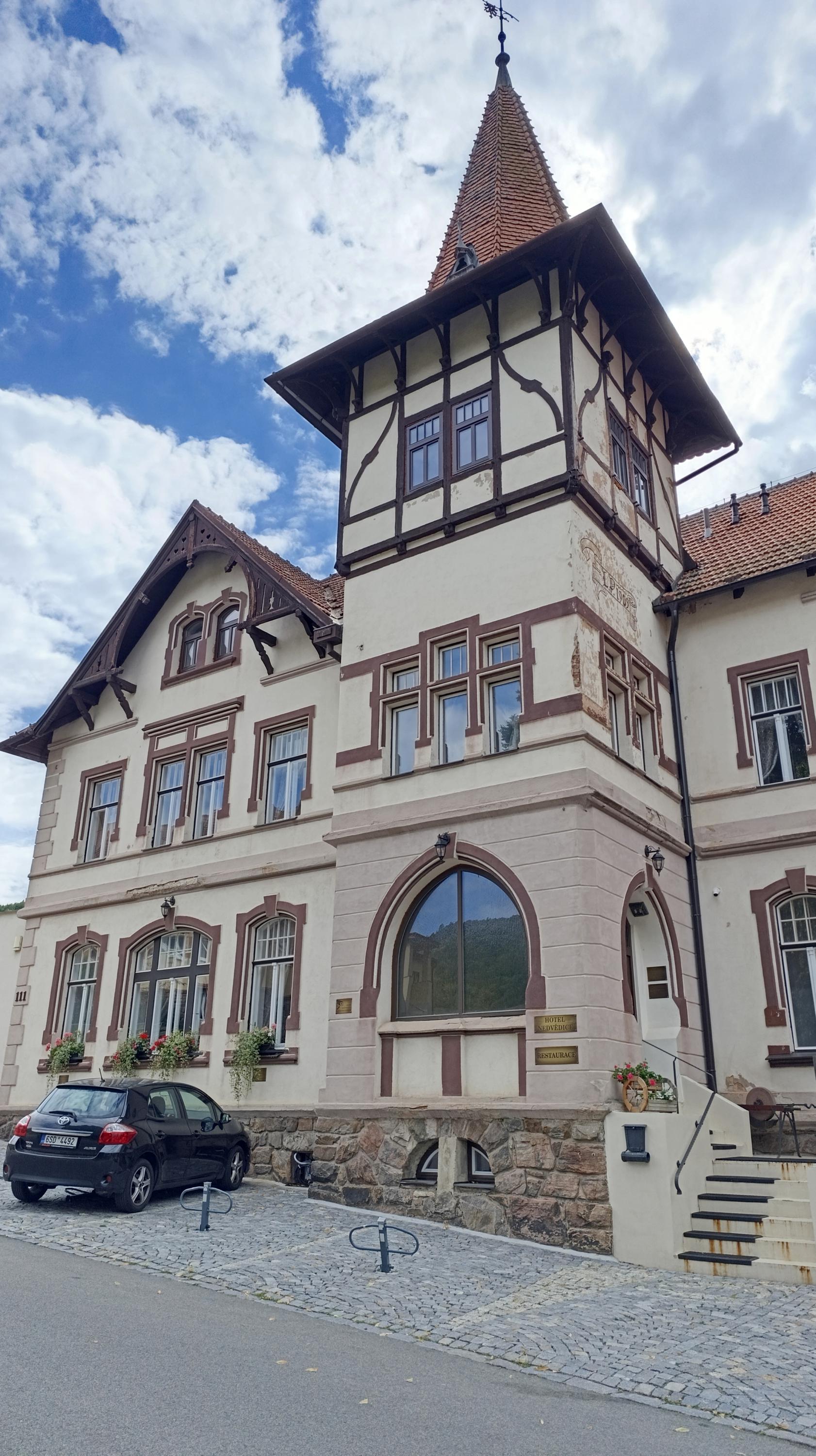 Hotel Nedvědice foto 4