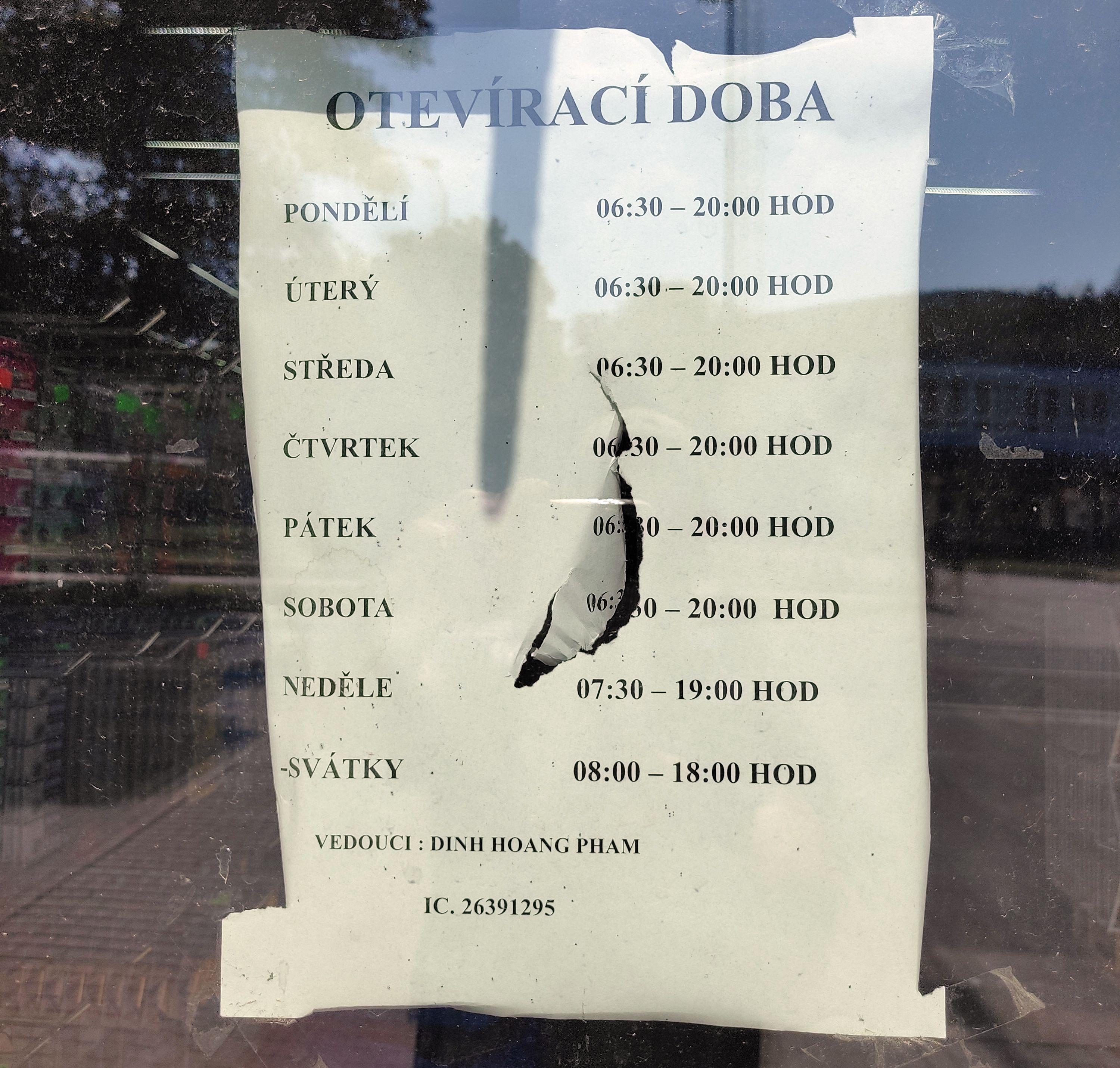 Potraviny nám. Em. Zahna foto 3