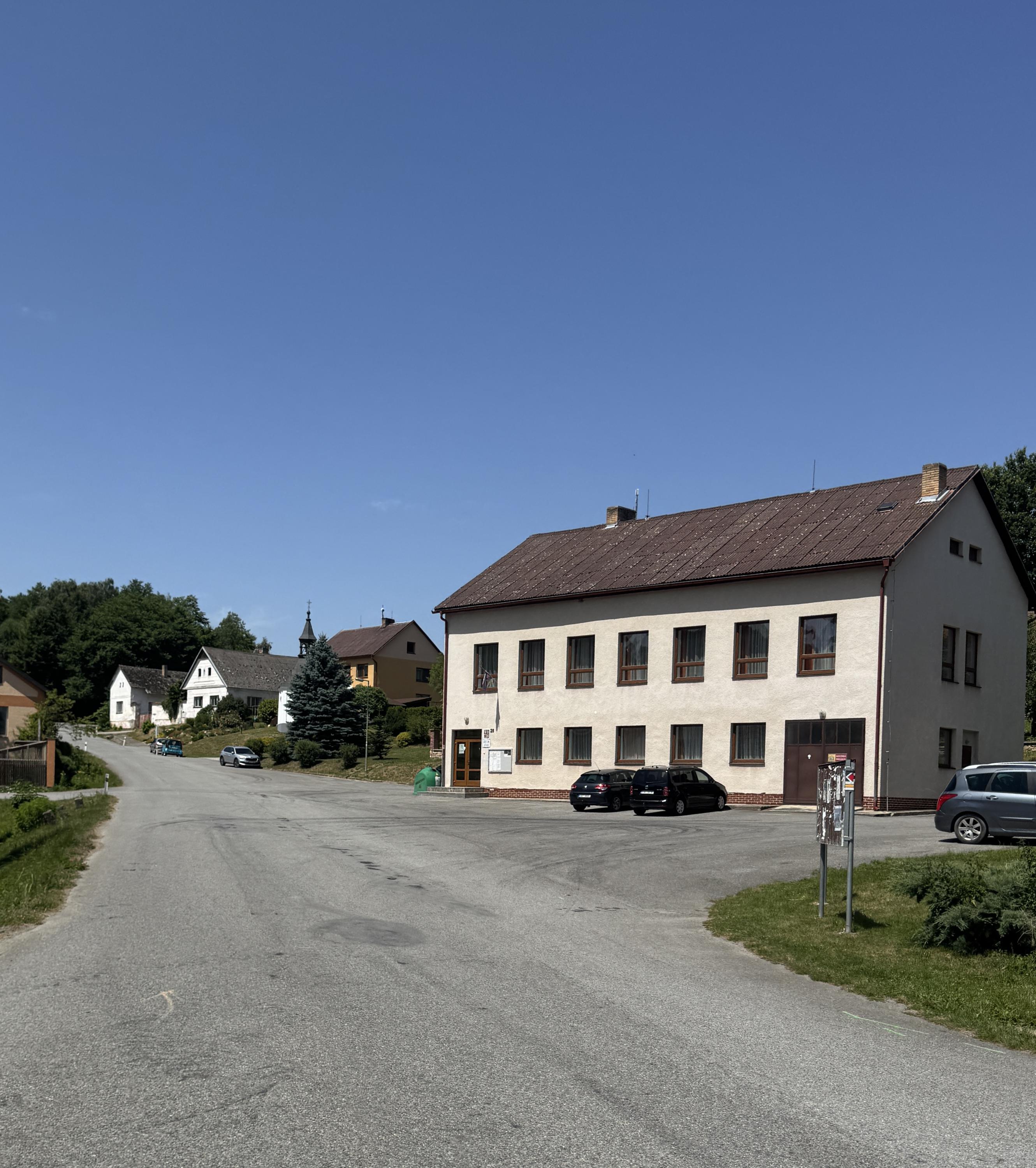 Krasíkovice - obecní úřad foto 2