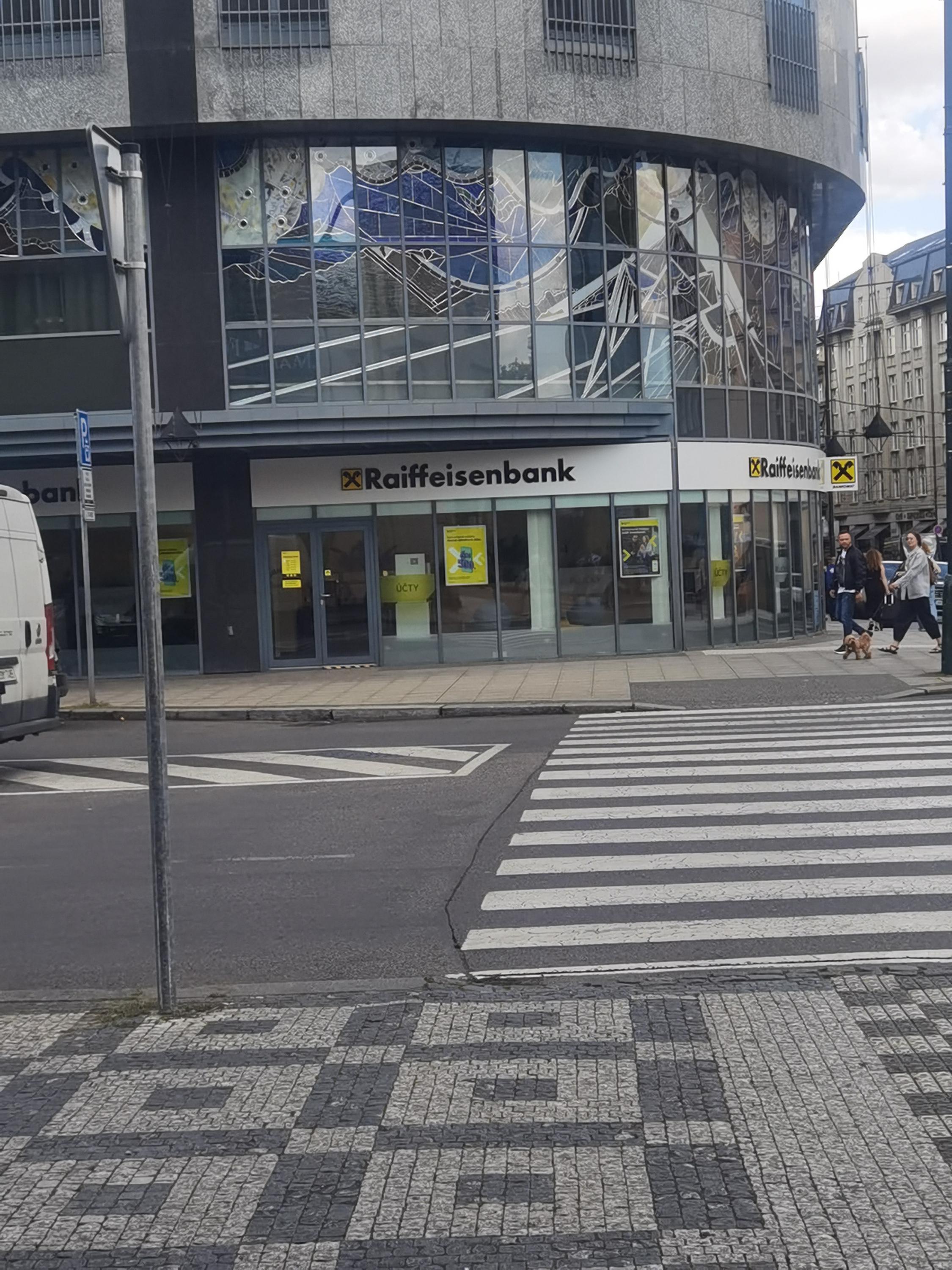 Raiffeisenbank - pobočka foto 3