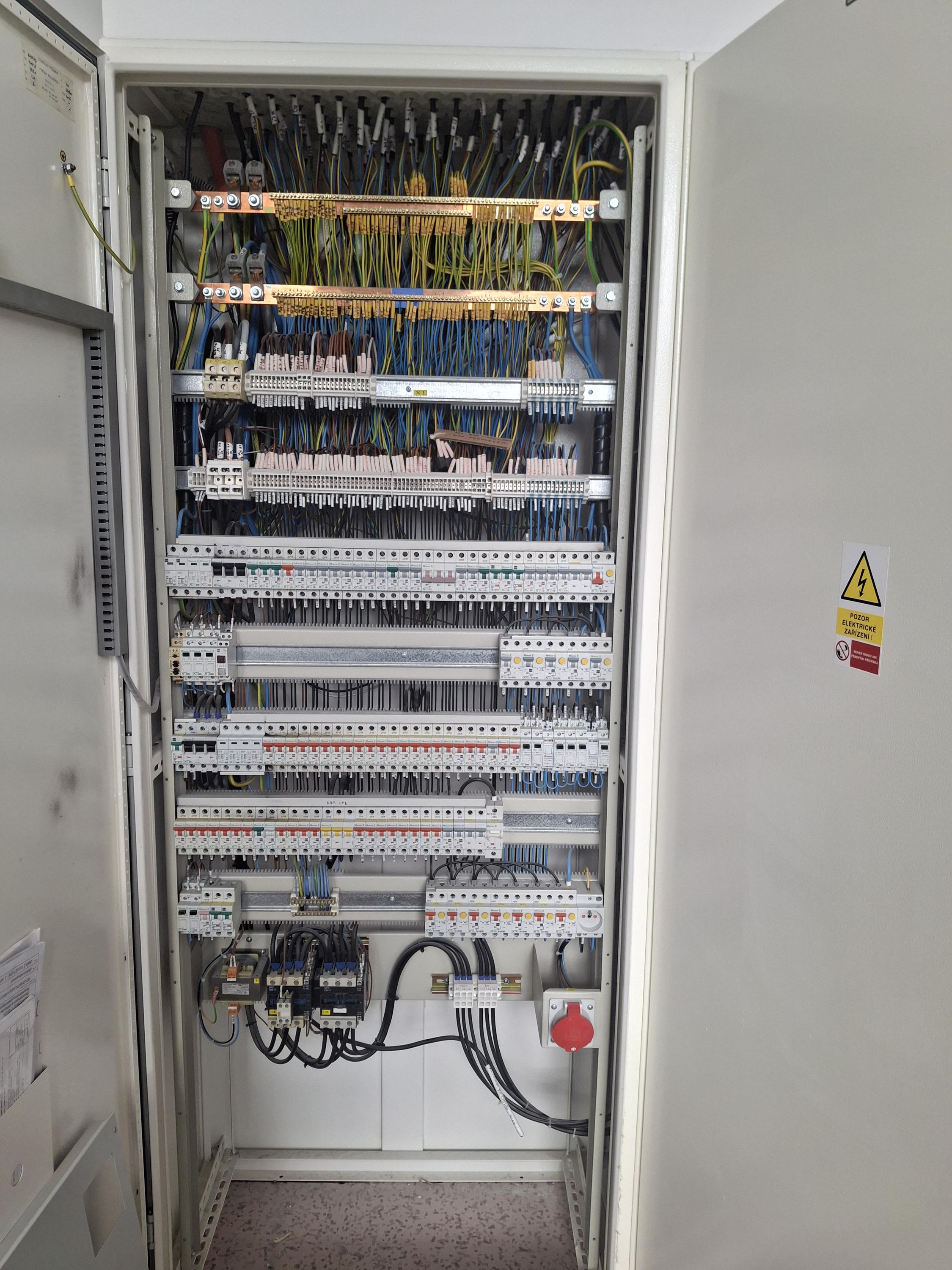 Elektroinstalace Ing. Bronislav Vašíček foto 3