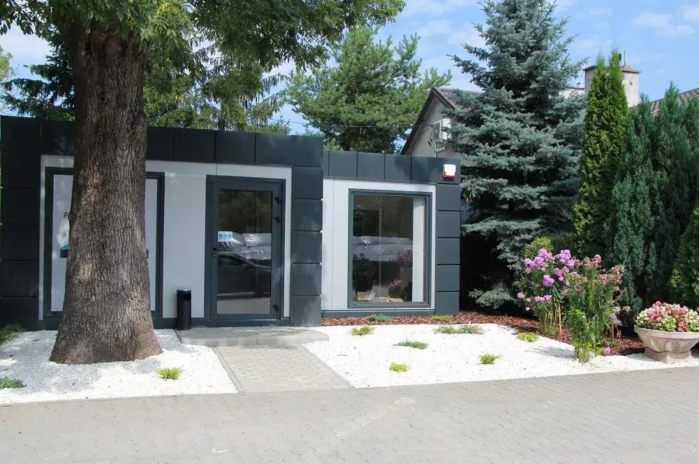 Kosmetické, masážní a jiné salony a prodejny.