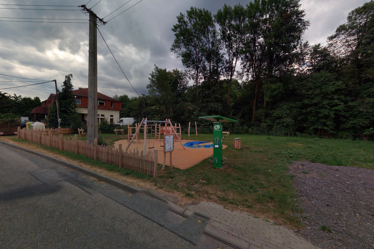 Nabíjecí zásuvka pro elektrokola - Všemina