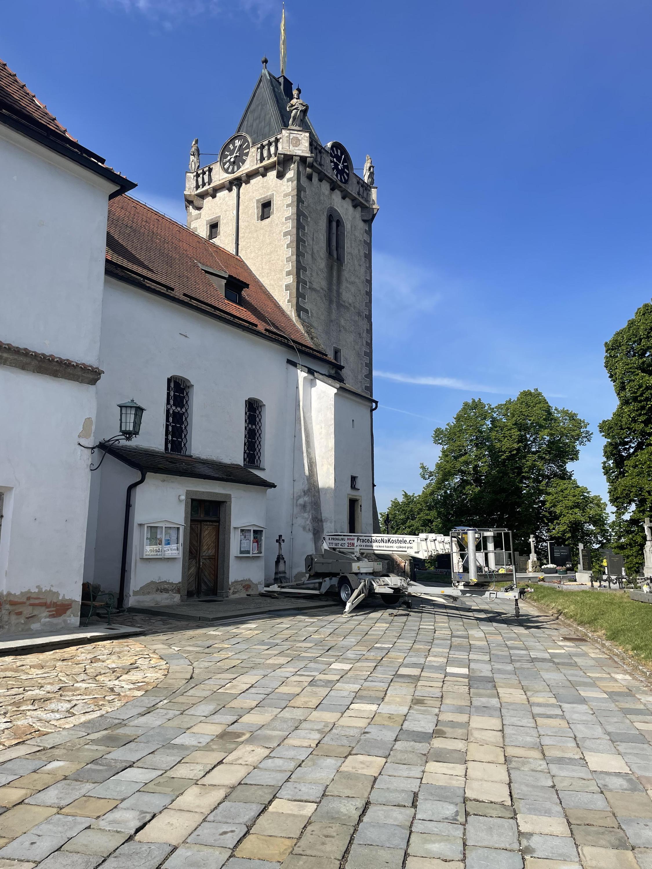 Práce jako na kostele s.r.o. foto 6