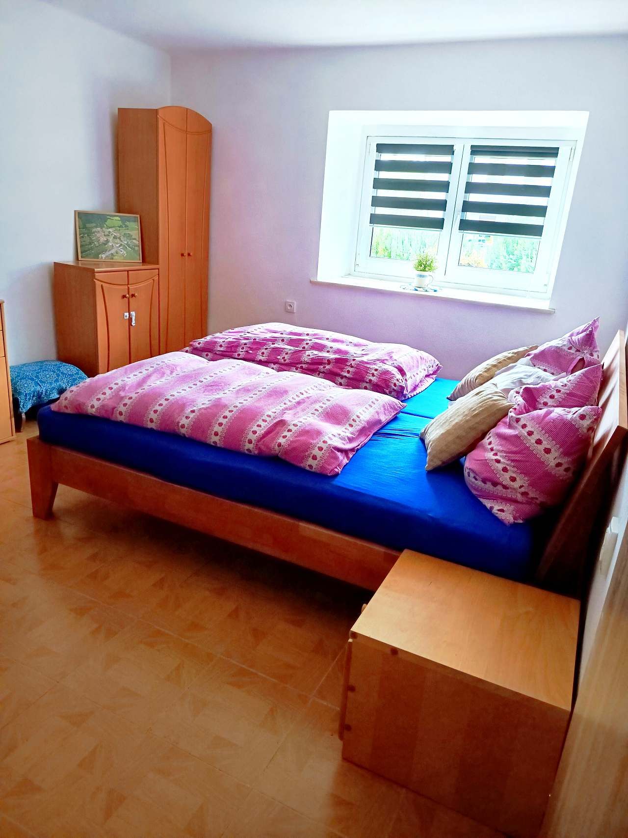 Chalupa za trnkovým keřem foto 5