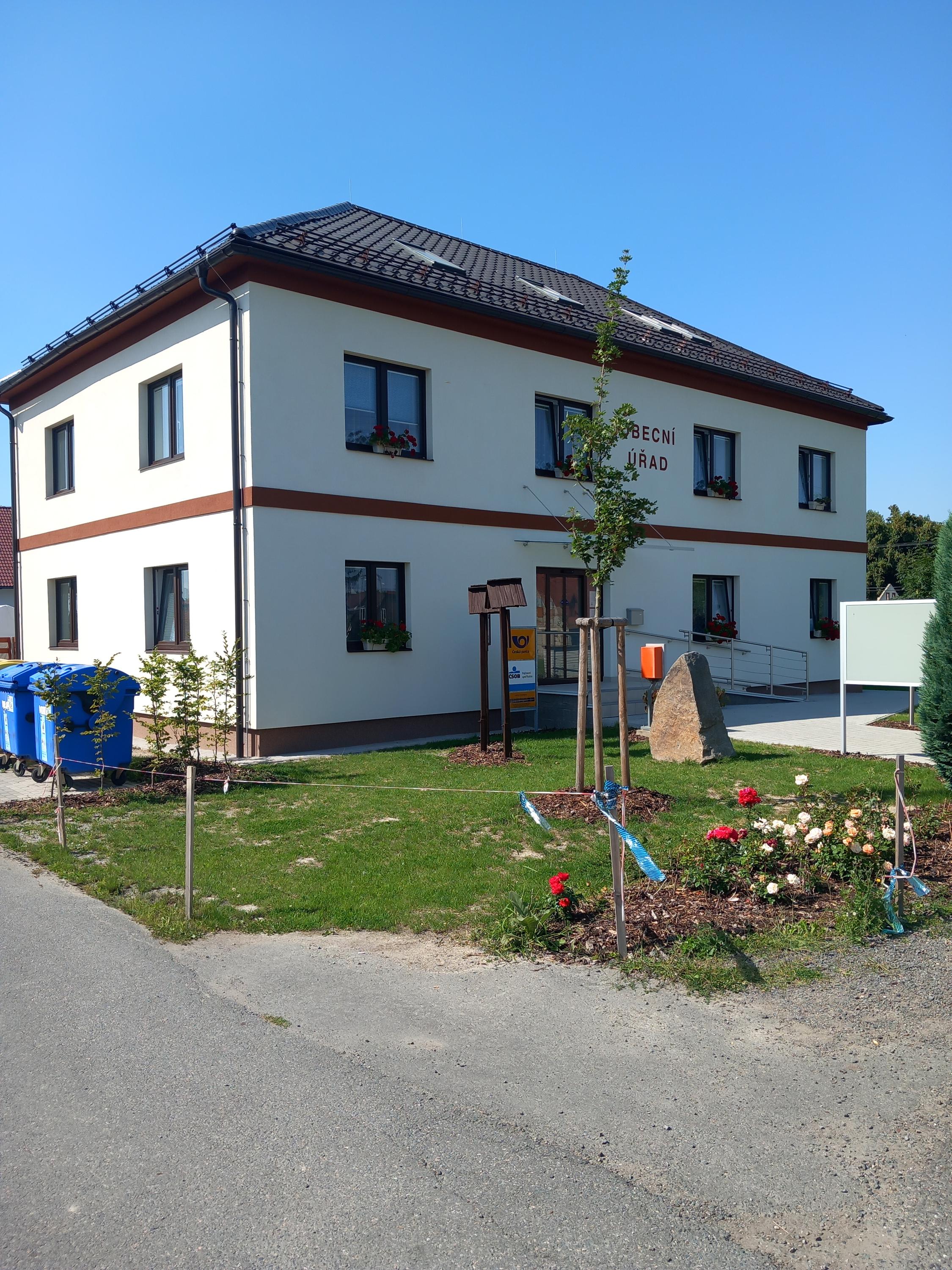 Sobíňov - obecní úřad foto 2