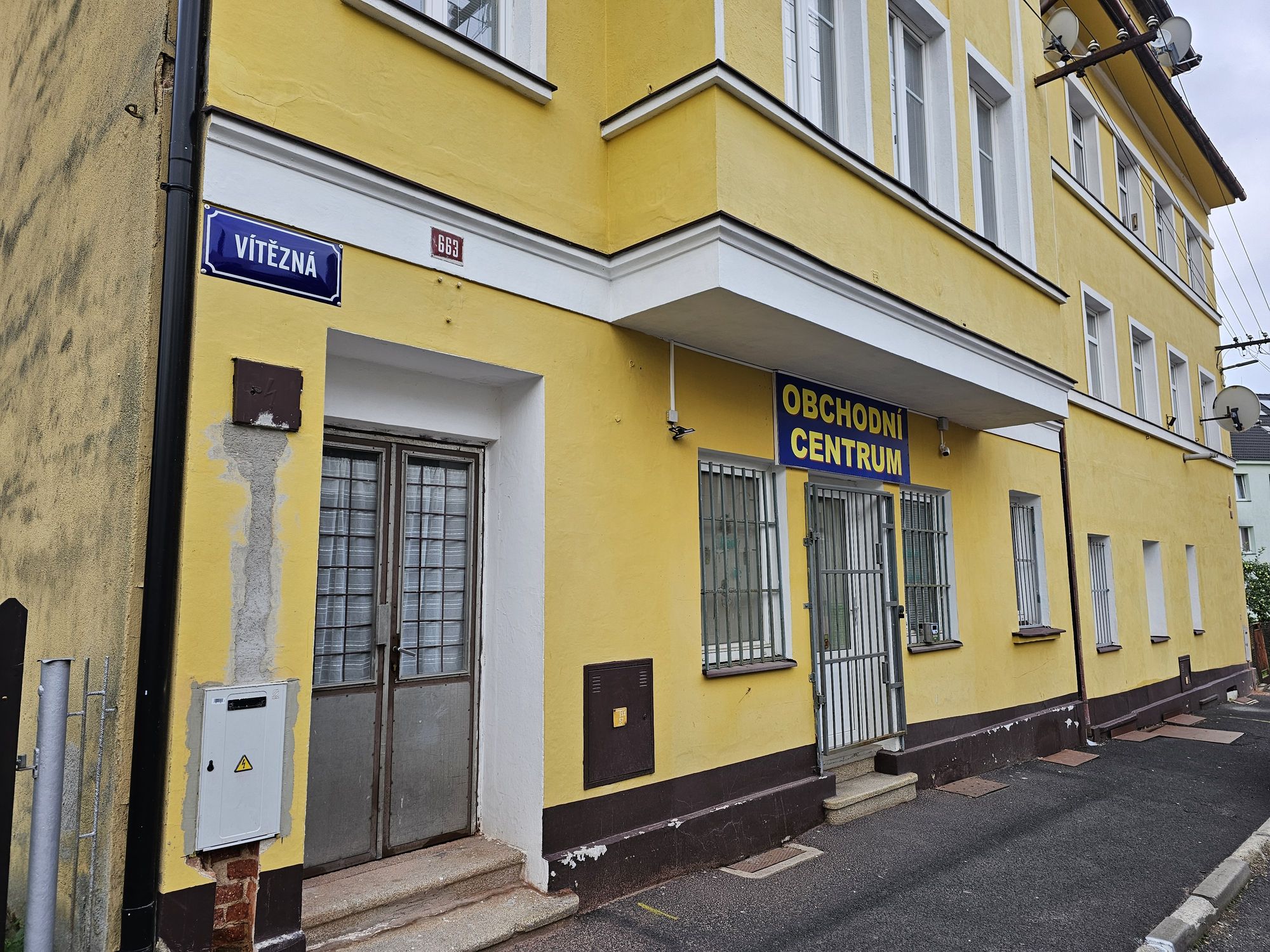 Obchodní centrum Vítězná foto 2