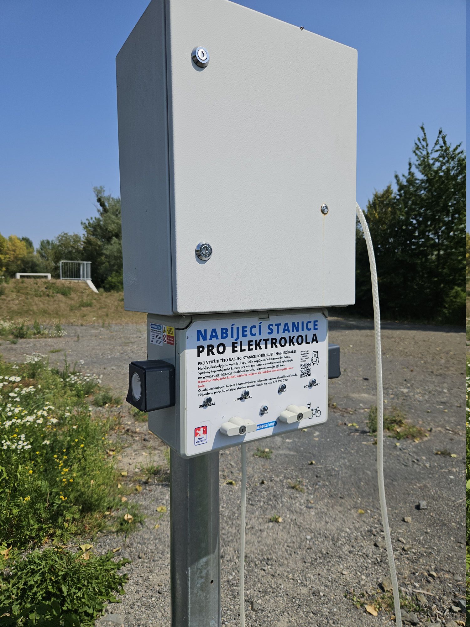 Nabíjecí zásuvka pro elektrokola - Hranice foto 2