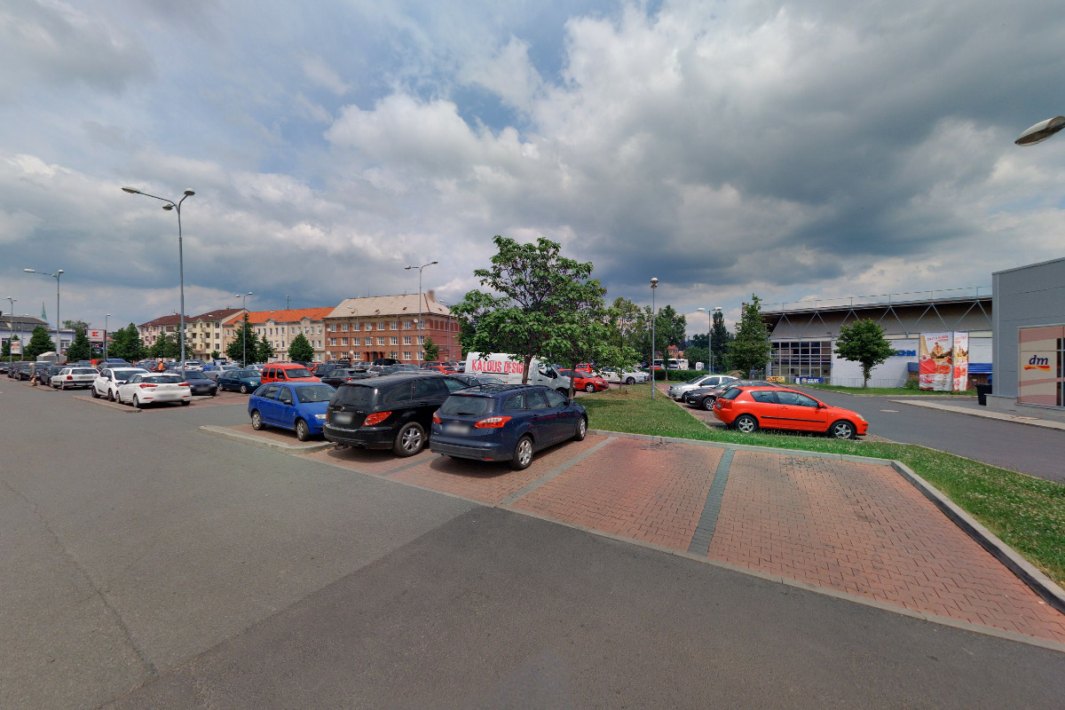 Nabíjecí stanice ČEZ foto 1