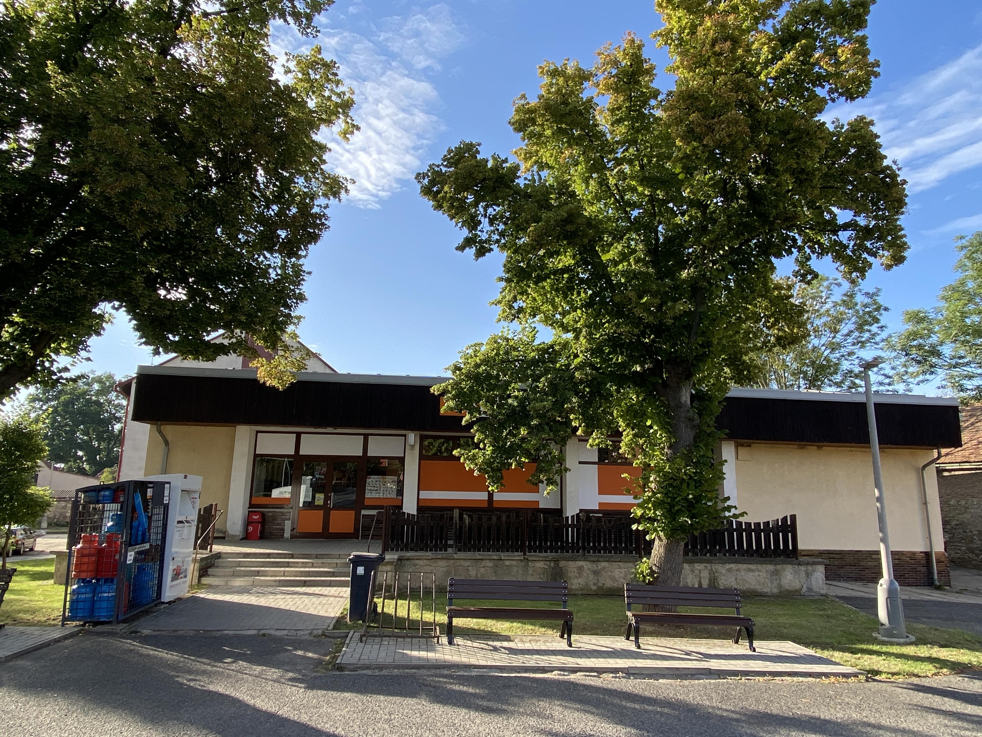 JEDNOTA, spotřební družstvo v Podbořanech - COOP foto 2