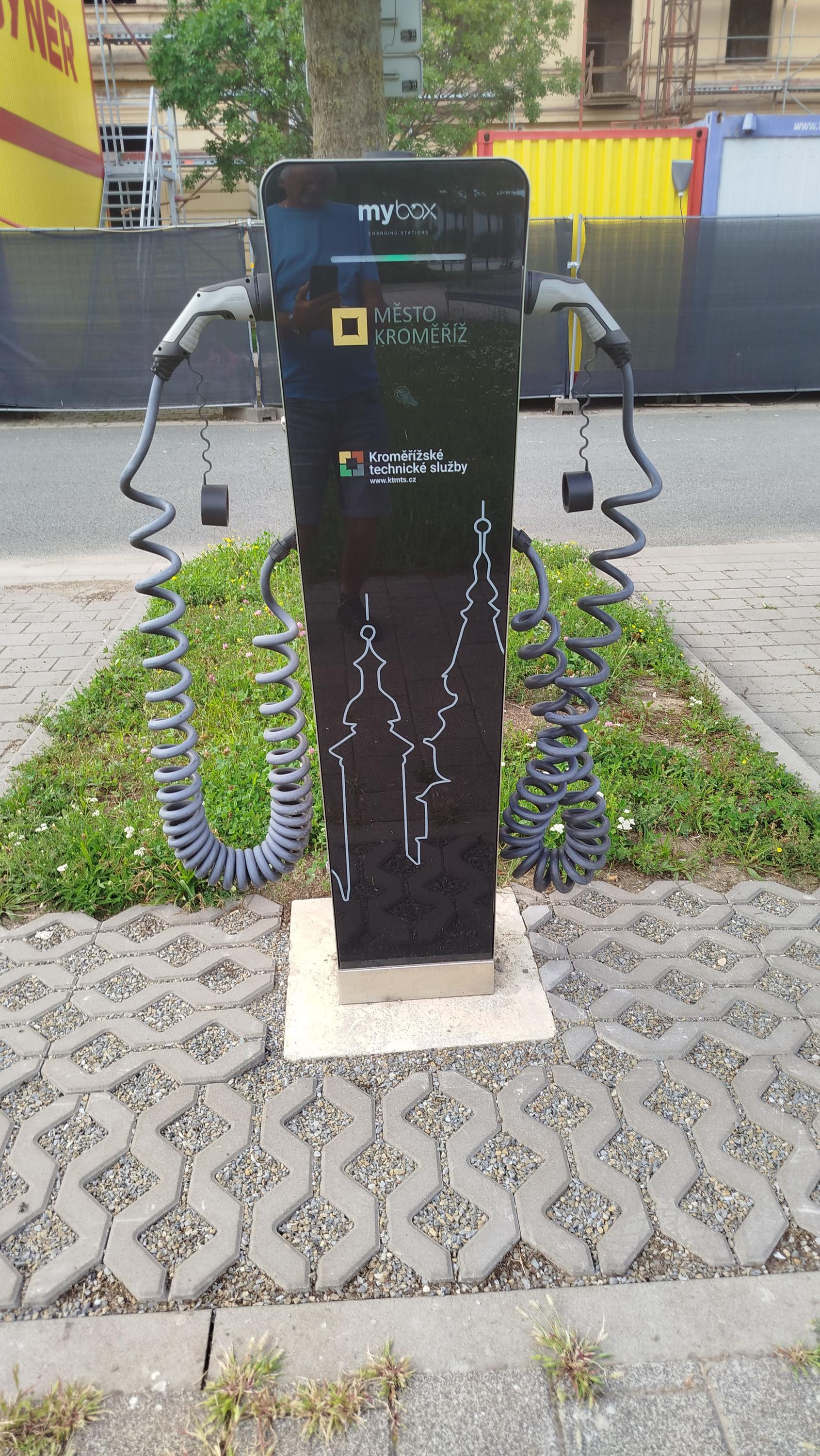 Nabíjecí stanice Hanácké náměstí foto 2