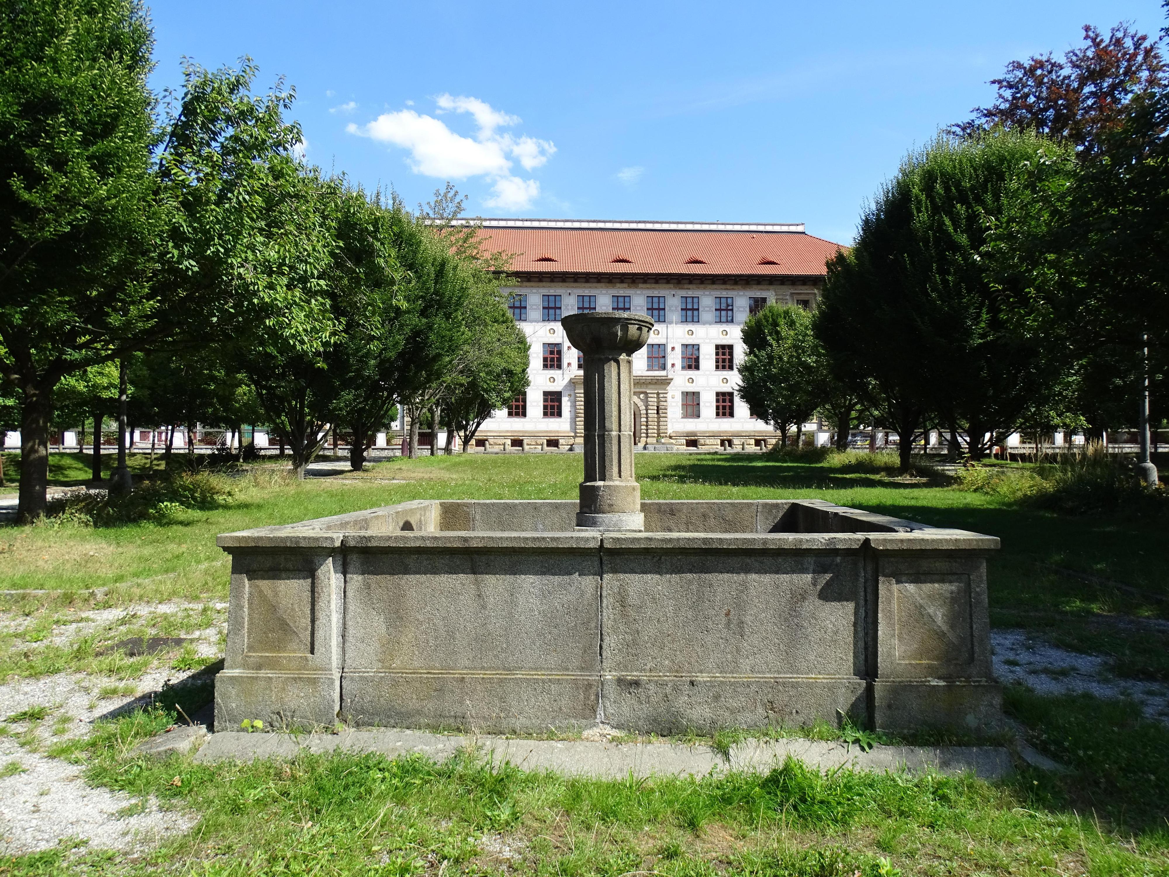 ZŠ T. G. Masaryka Sušice, Dr. Ed. Beneše foto 6