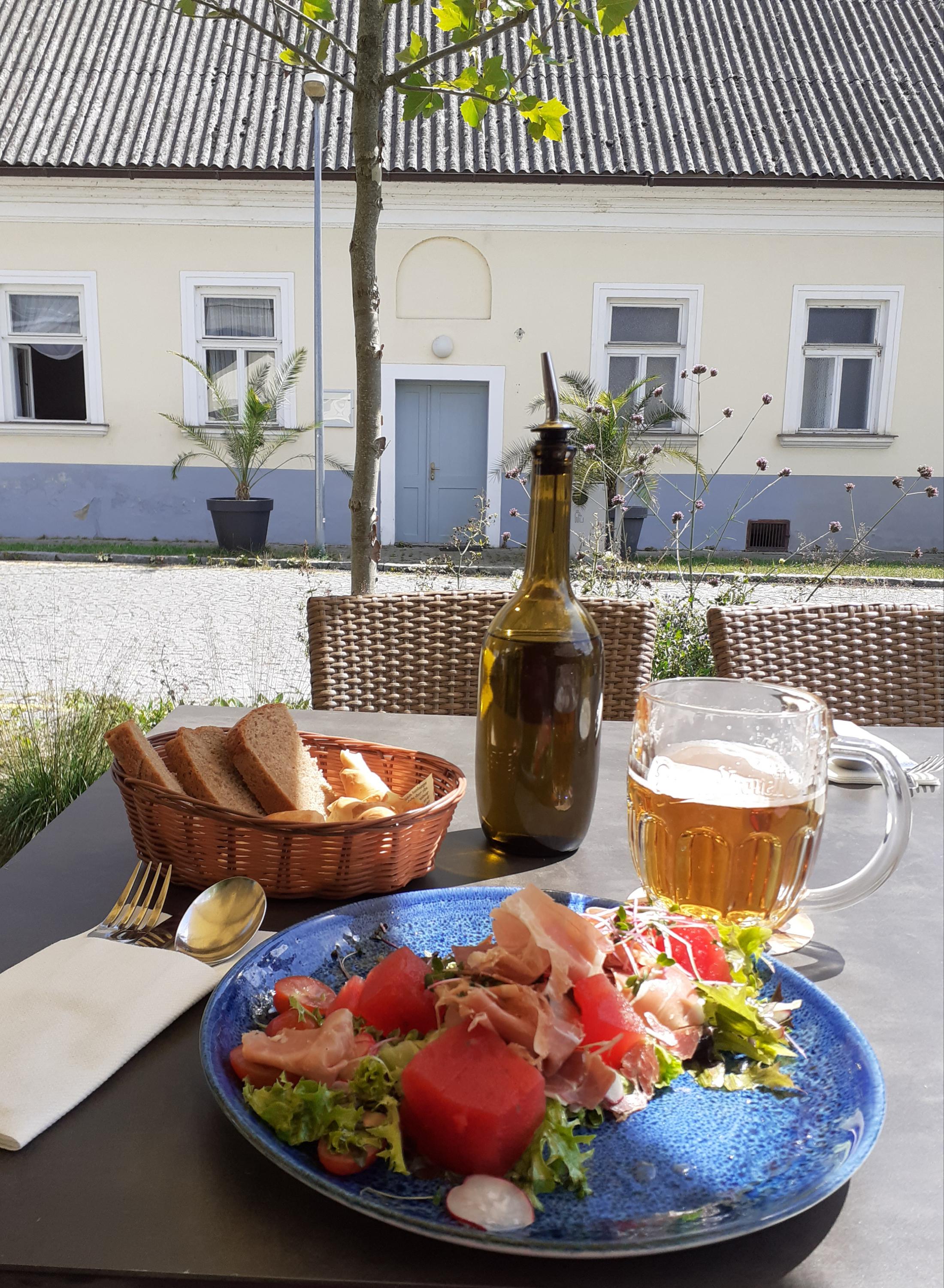 Restaurace Panská Zahrada foto 3