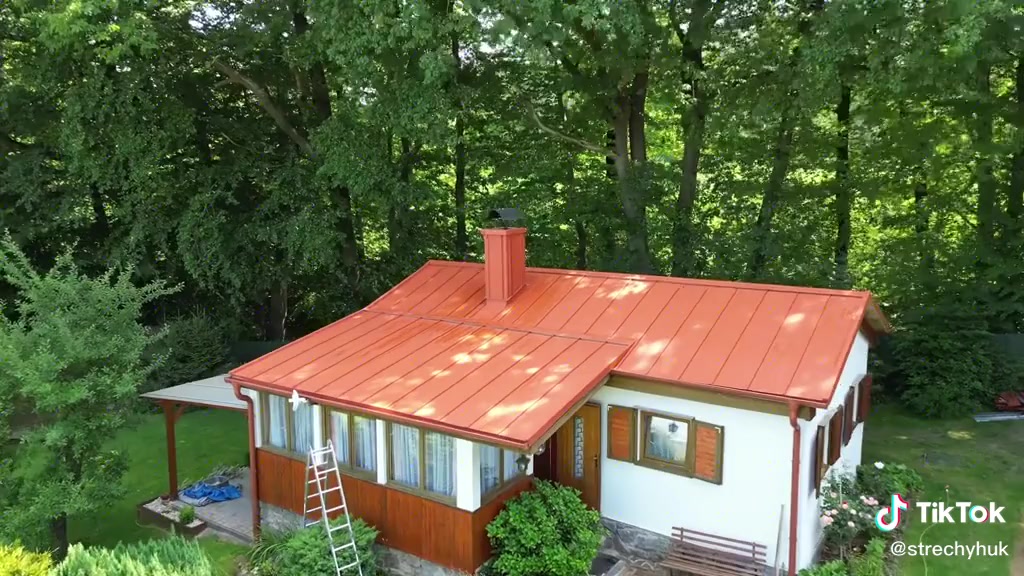 Střechy Huk foto 2 (náhled videa)