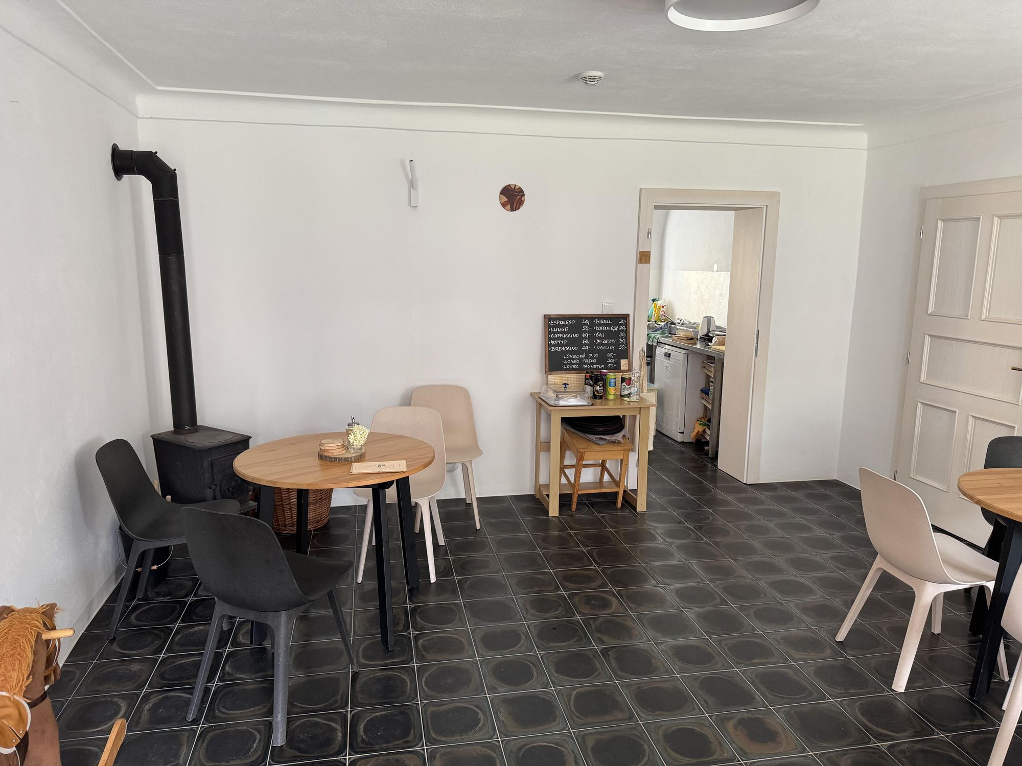 Domácí evangelizační kavárna Lomec foto 2