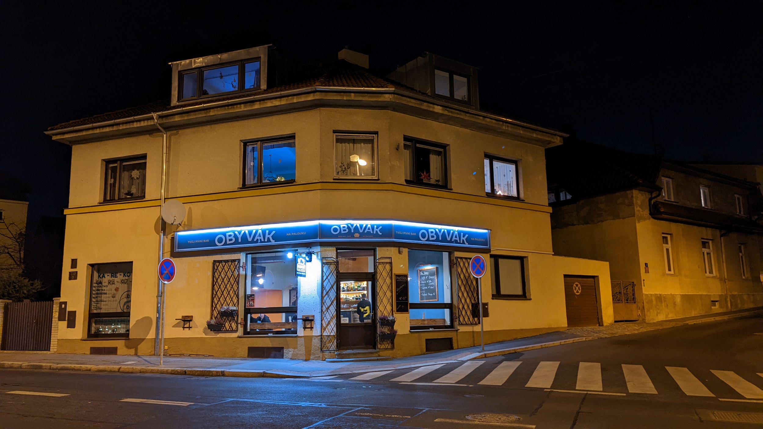 Obývák - tvůj pivní bar foto 3
