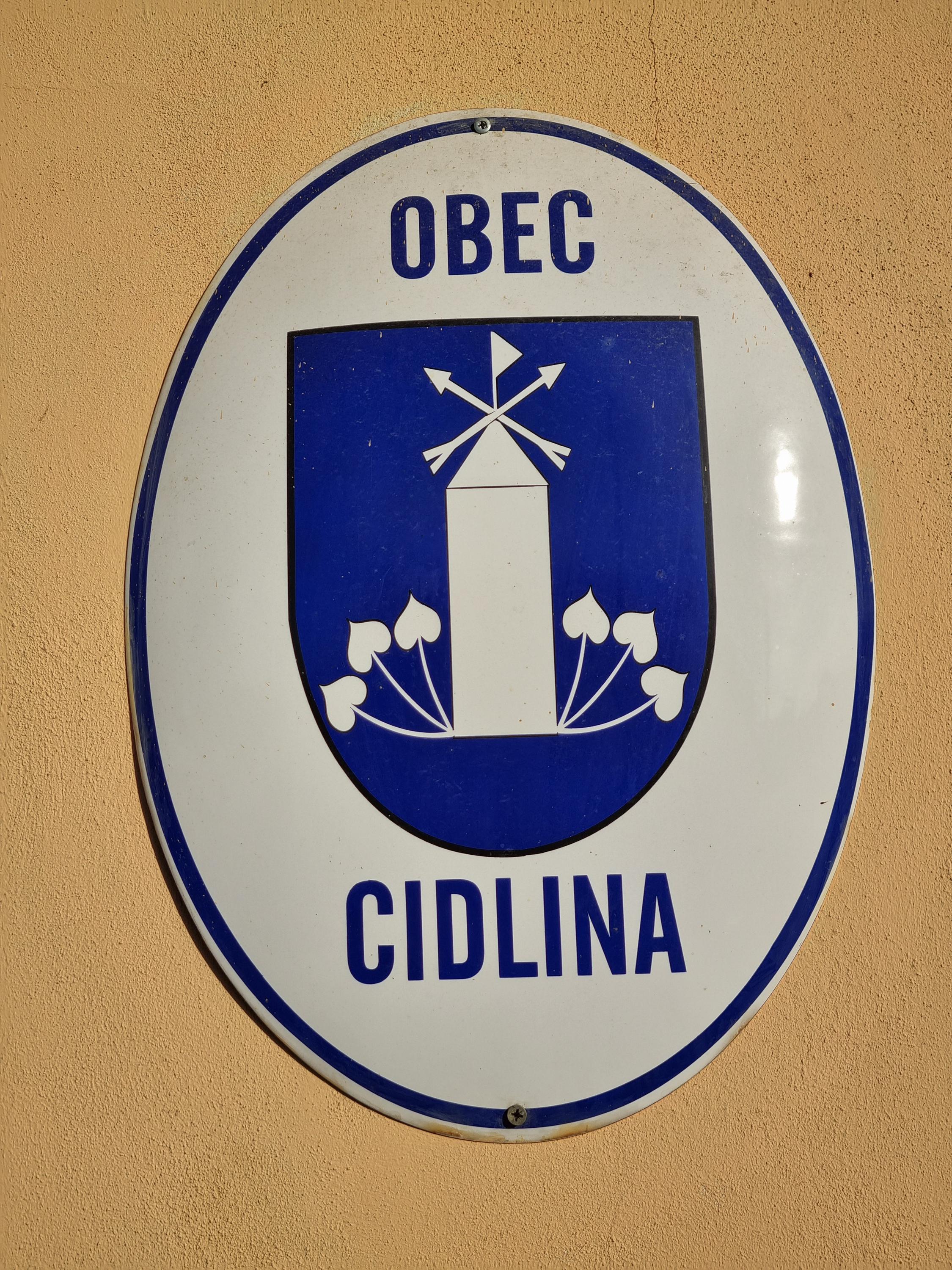 Cidlina - obecní úřad foto 2