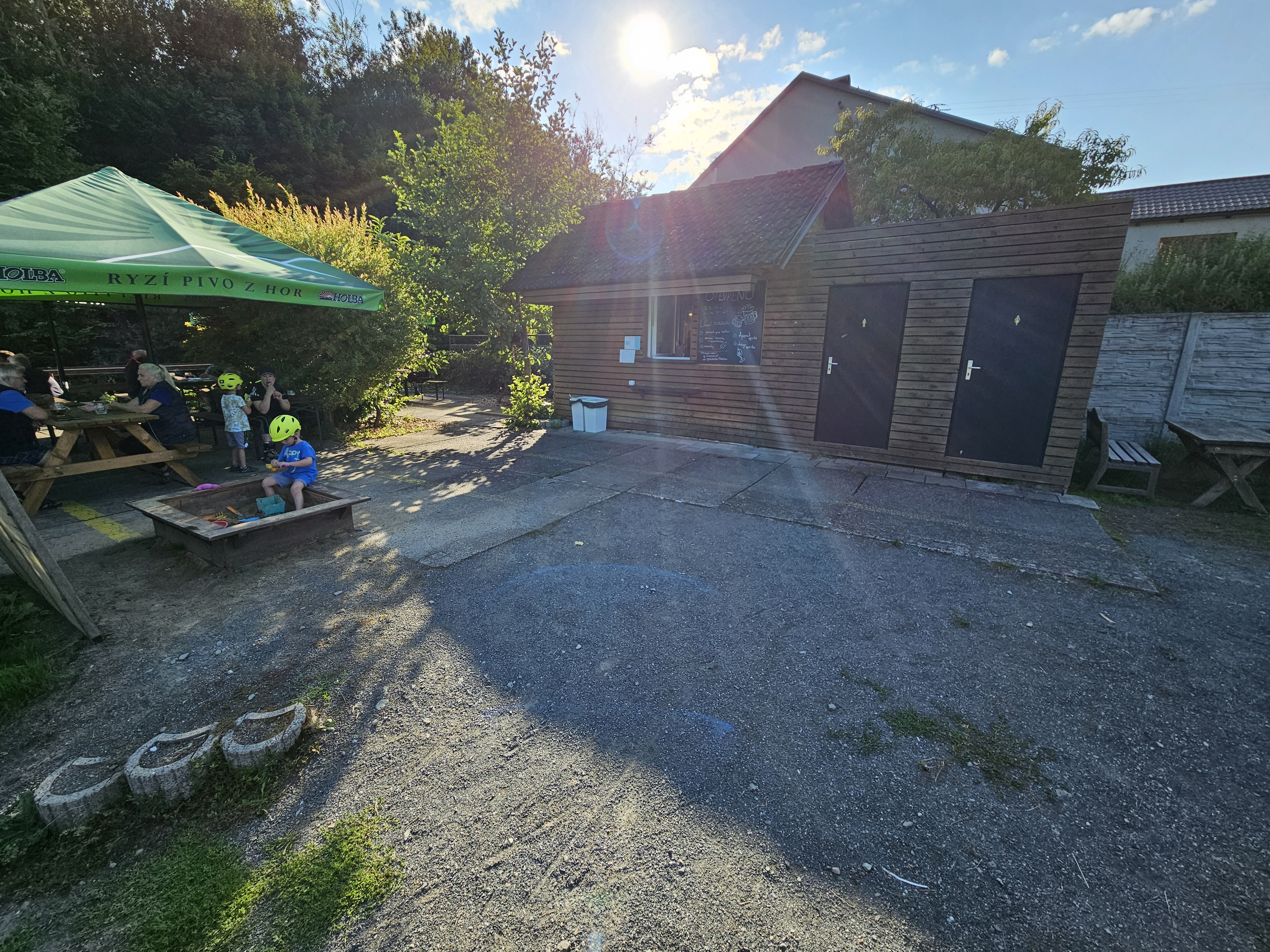 Občerstvení Hněvkov 63 foto 6