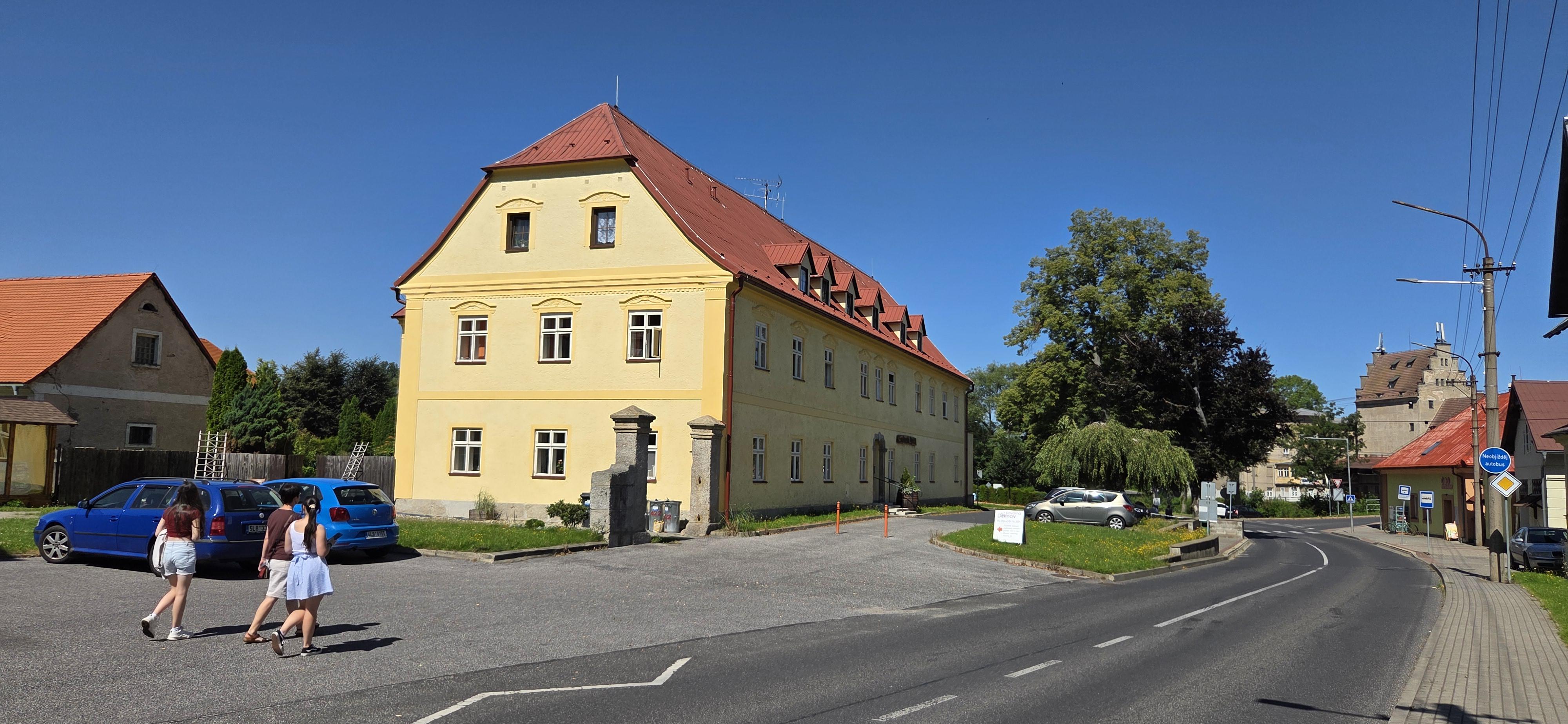 Kavárna Domov foto 3