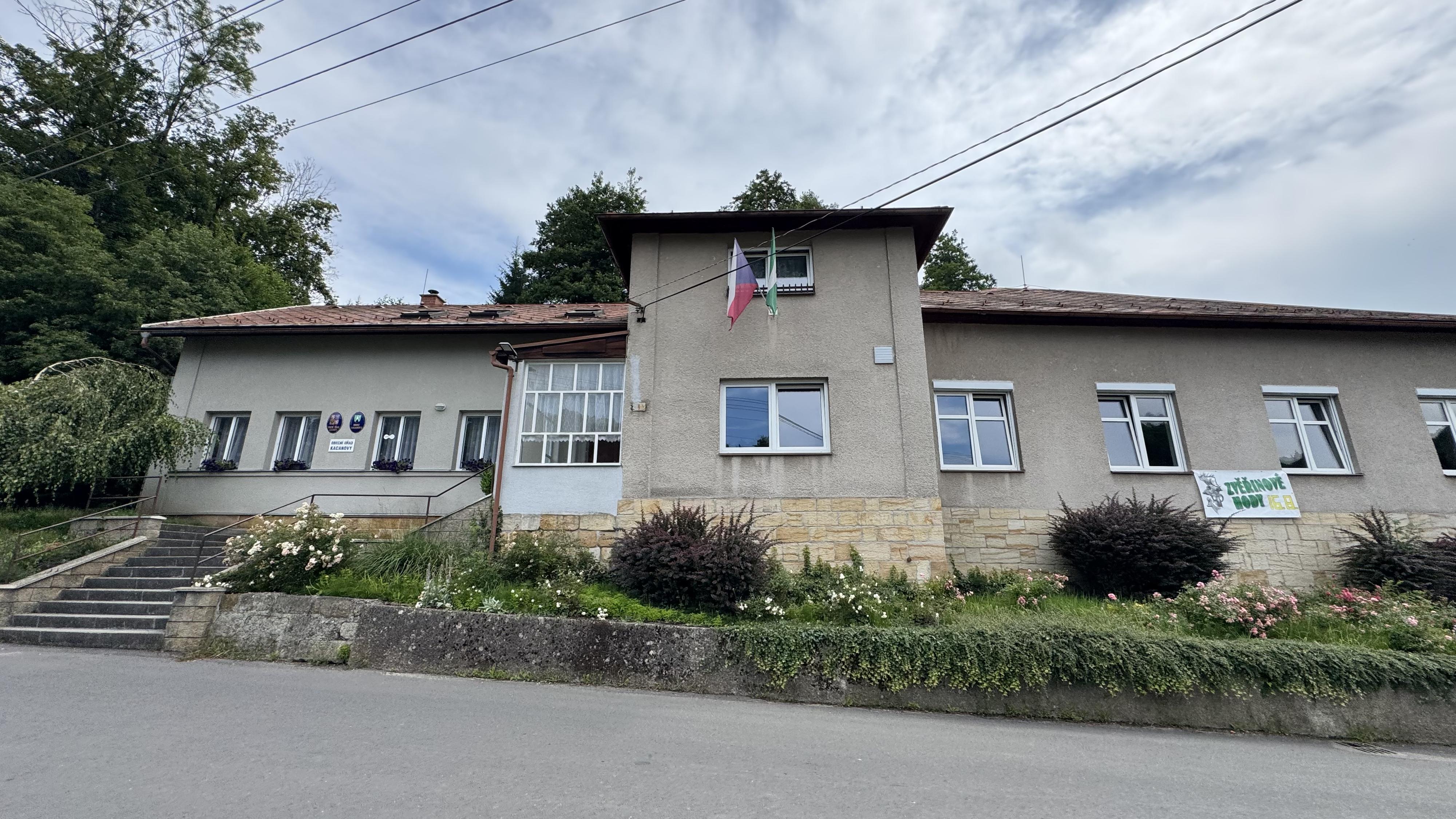 Kacanovy - obecní úřad
