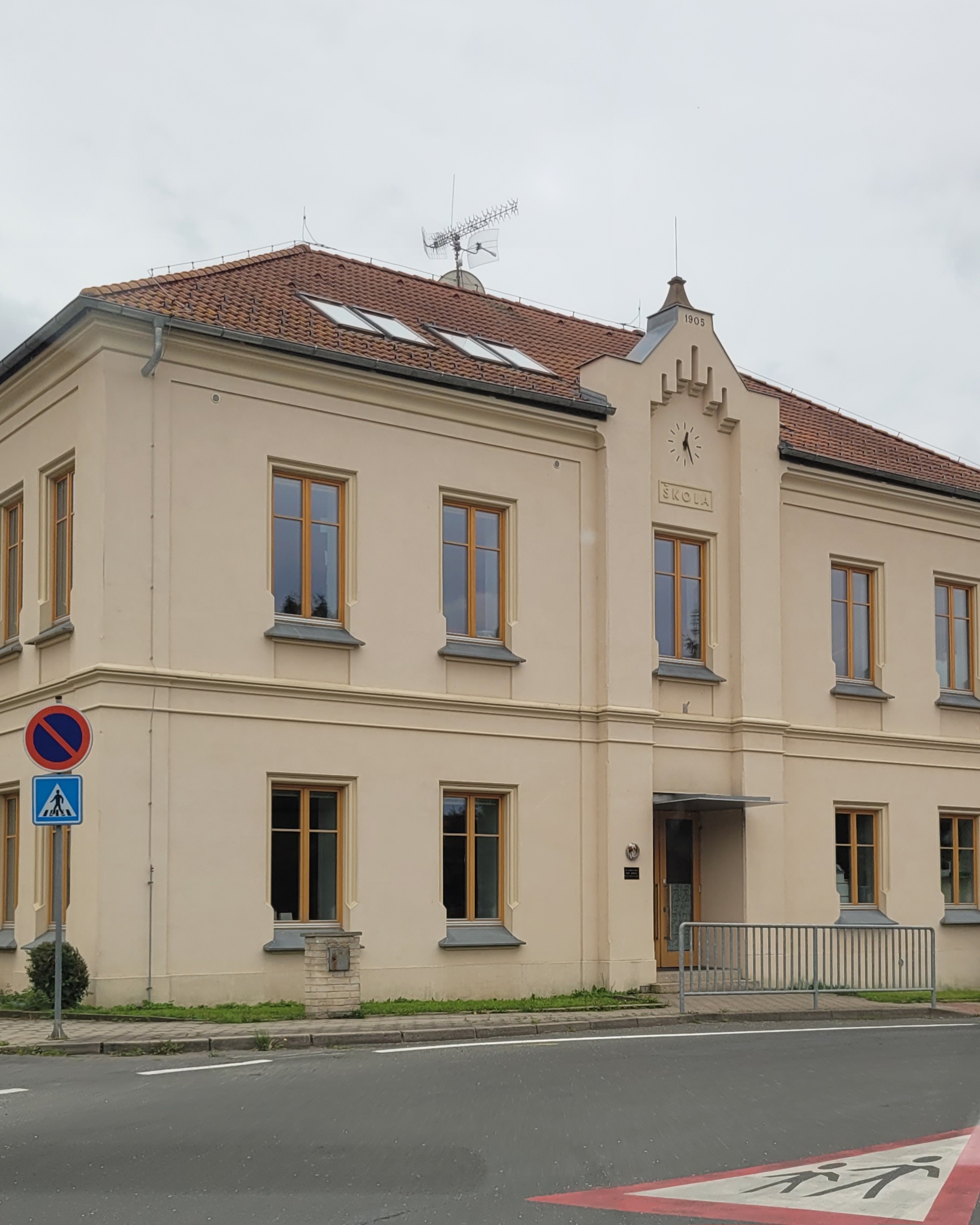 Základní škola Tehov foto 3