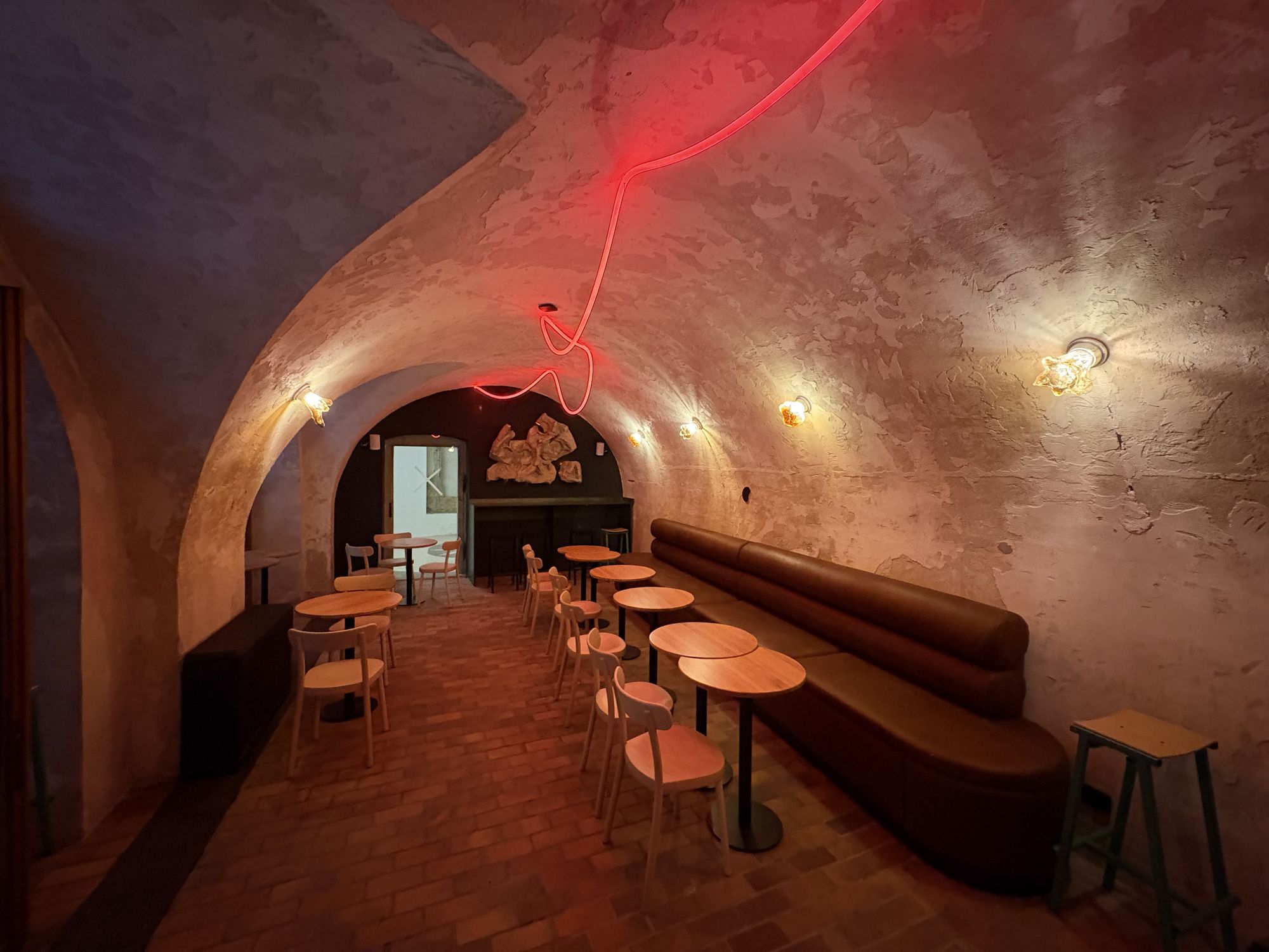 Bar Zvon foto 3