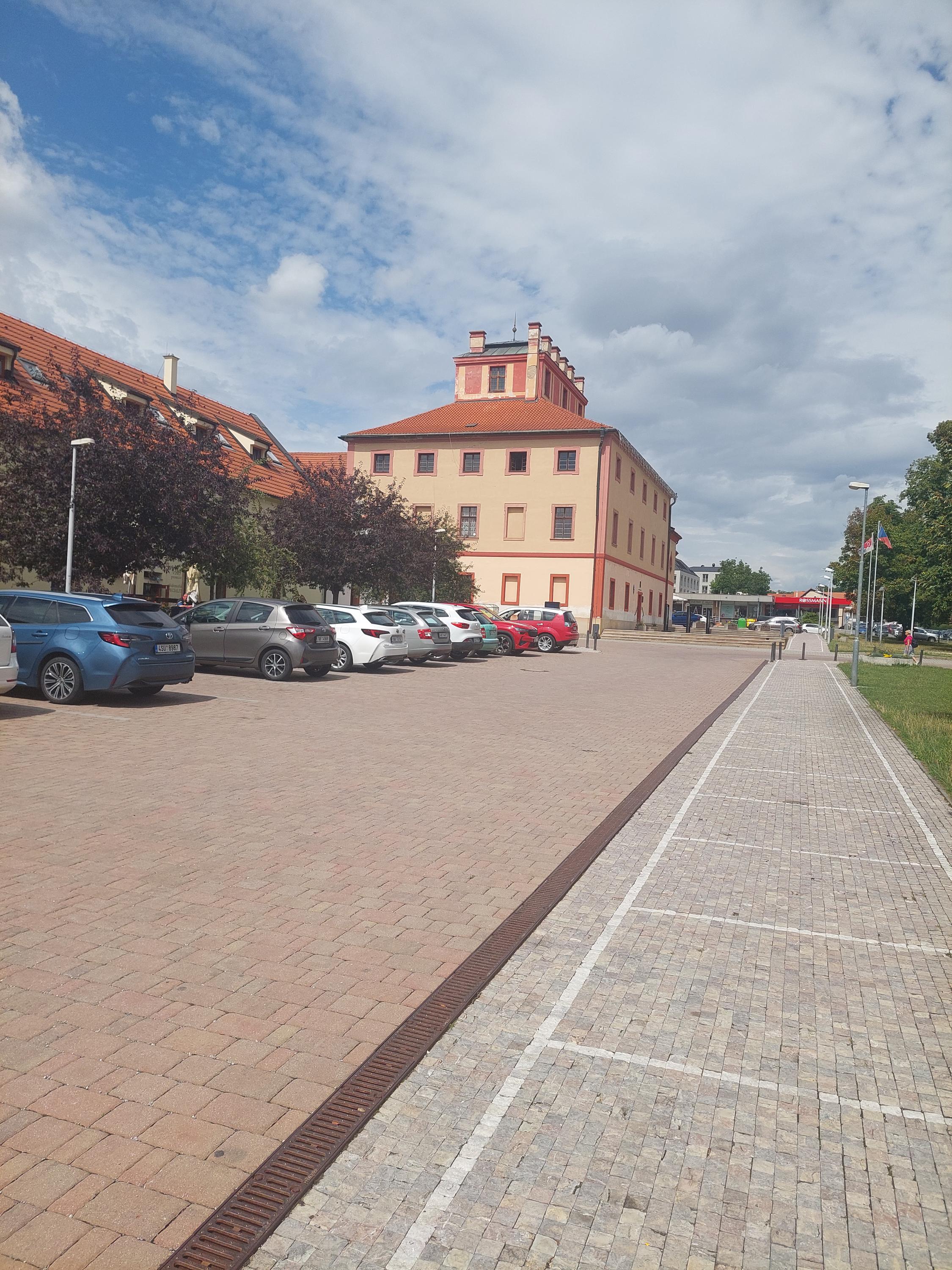 Hostivice - městský úřad foto 5