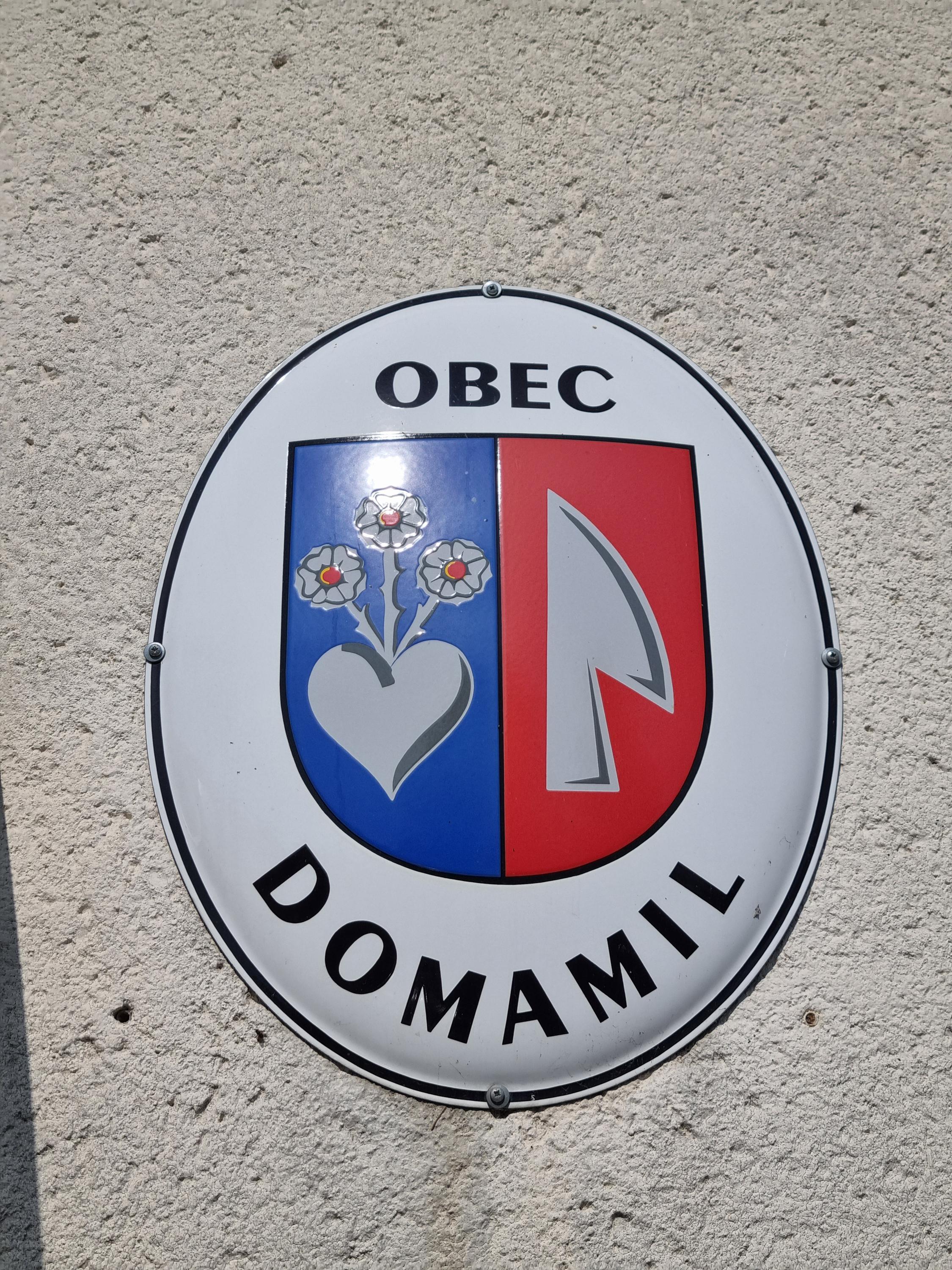 Domamil - obecní úřad foto 2