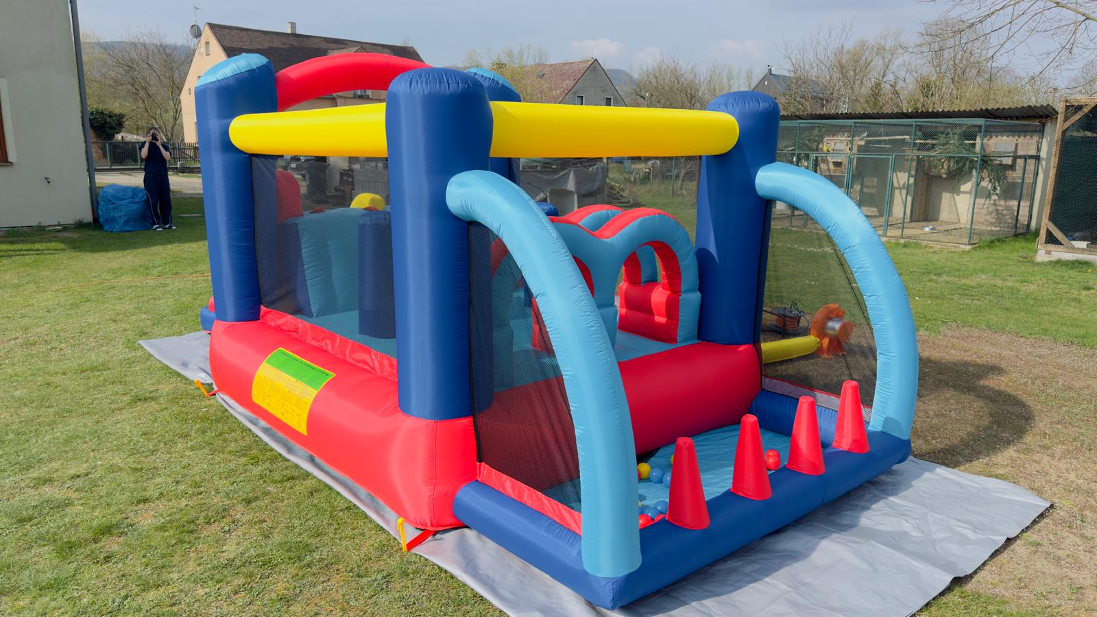 Půjčení skákacího hradu - Fun park